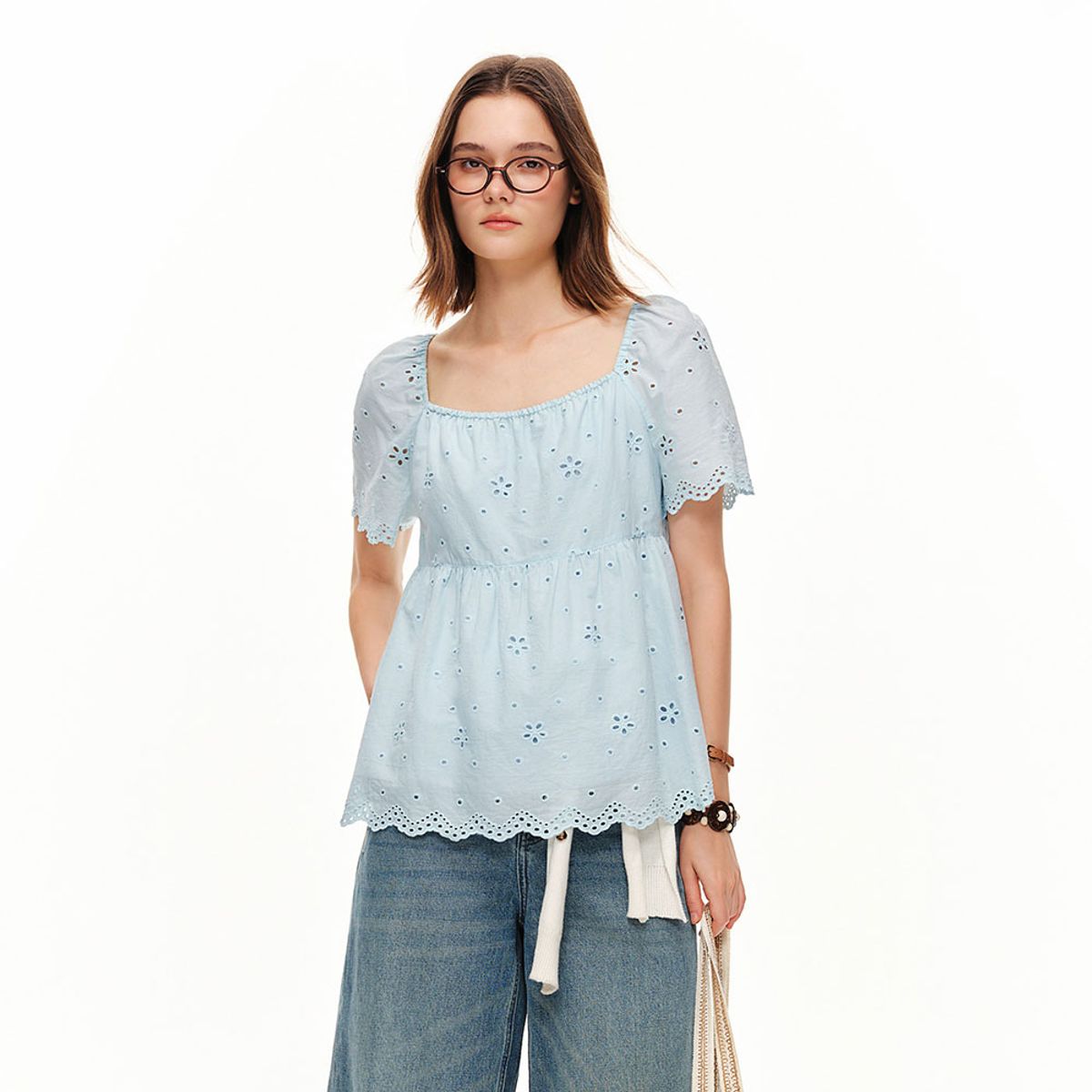 에이앤레이(AEIREI) AR_Eyelet embroidered blouse