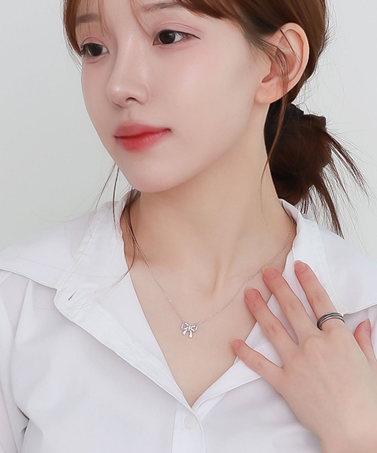 블랑시에르(BLANCIER) 아르에앙 BL261N1268 리본 펜던트 큐빅 체인 여자 목걸이