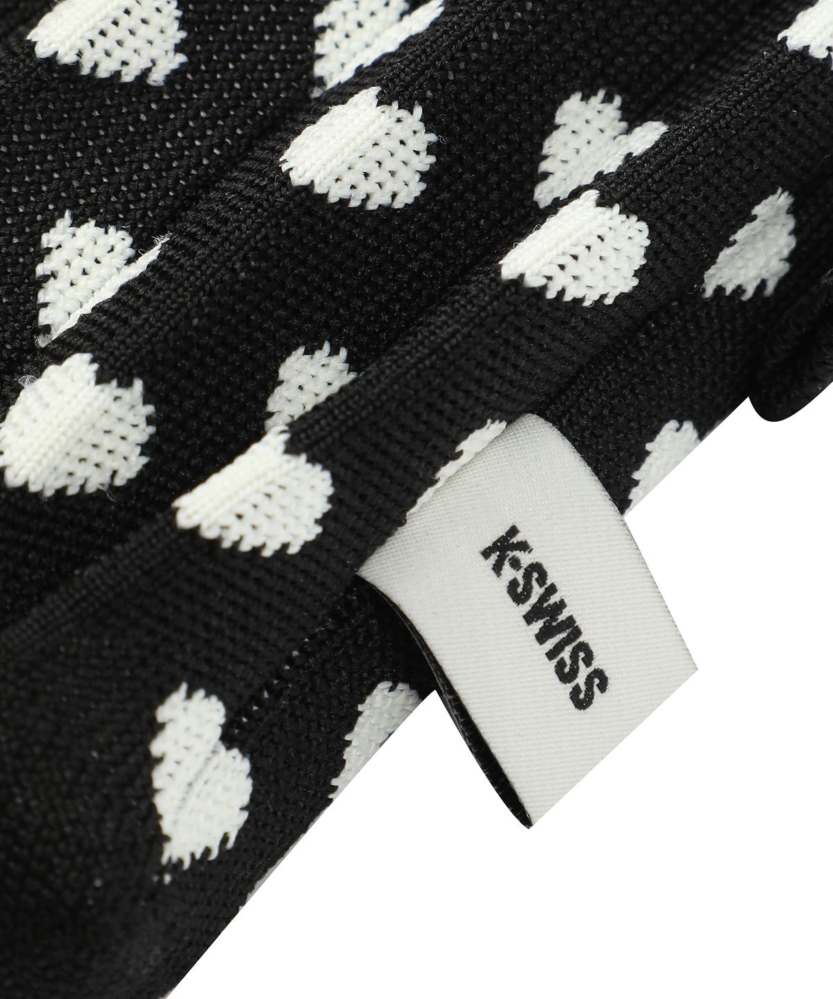 케이스위스(K-SWISS) K-SWISS X PLEATSMAMA 폴카하트 나노백_2KSBGMV507BK
