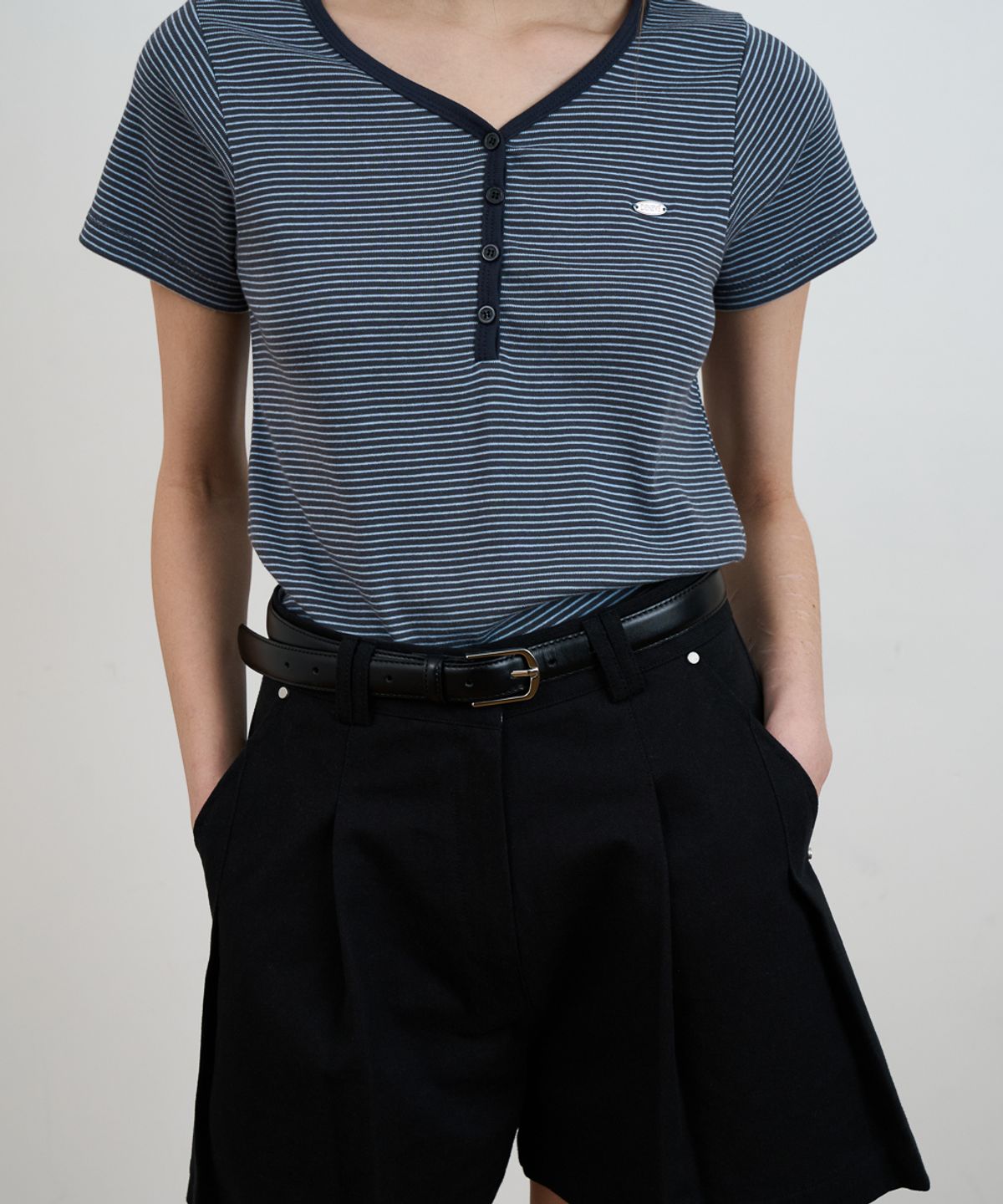 드헤베(DEHEVE) Stripe Henley Neck T-shirt [Navy]