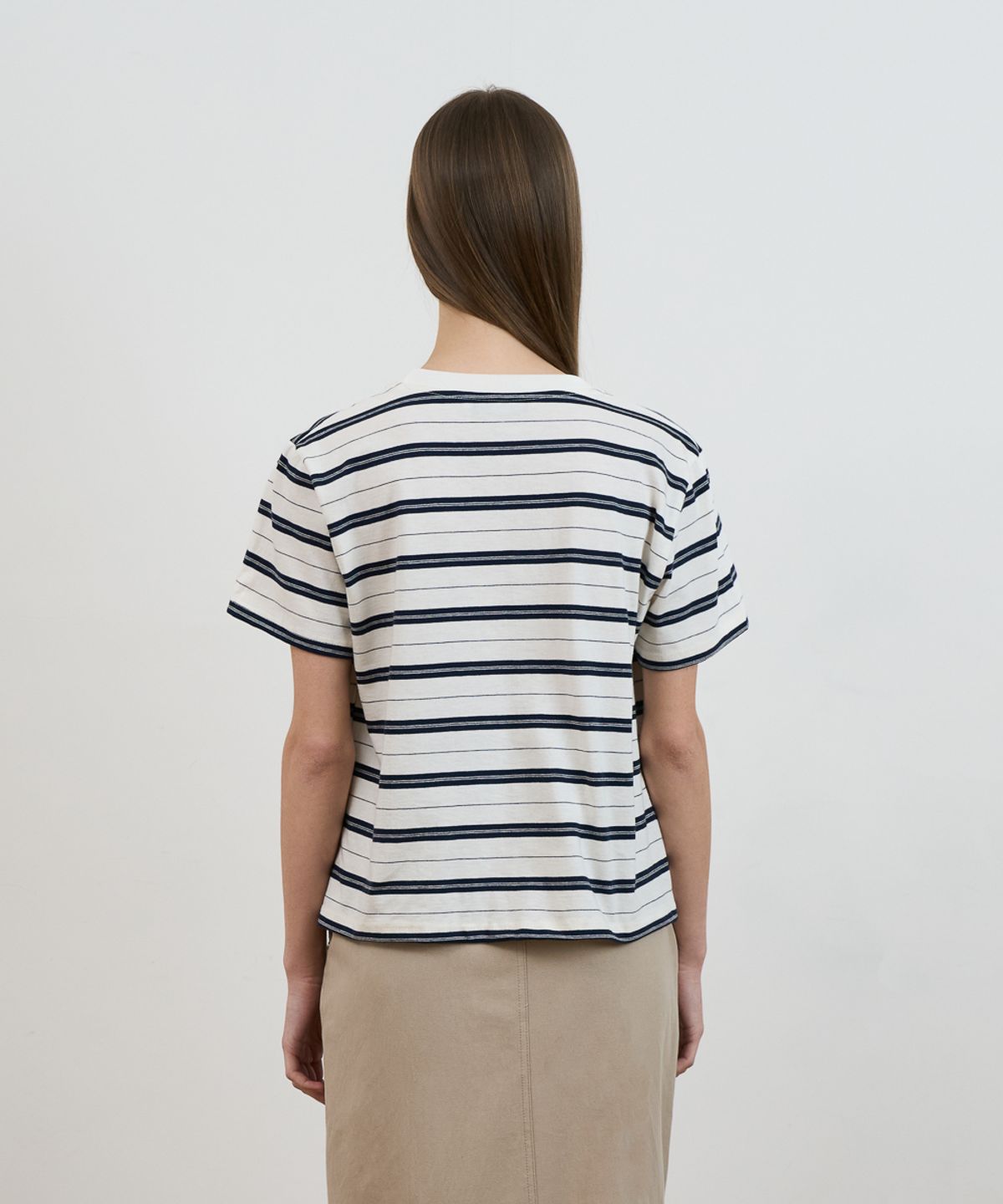 드헤베(DEHEVE) Minimal Logo Stripe T-shirt [Ivory]