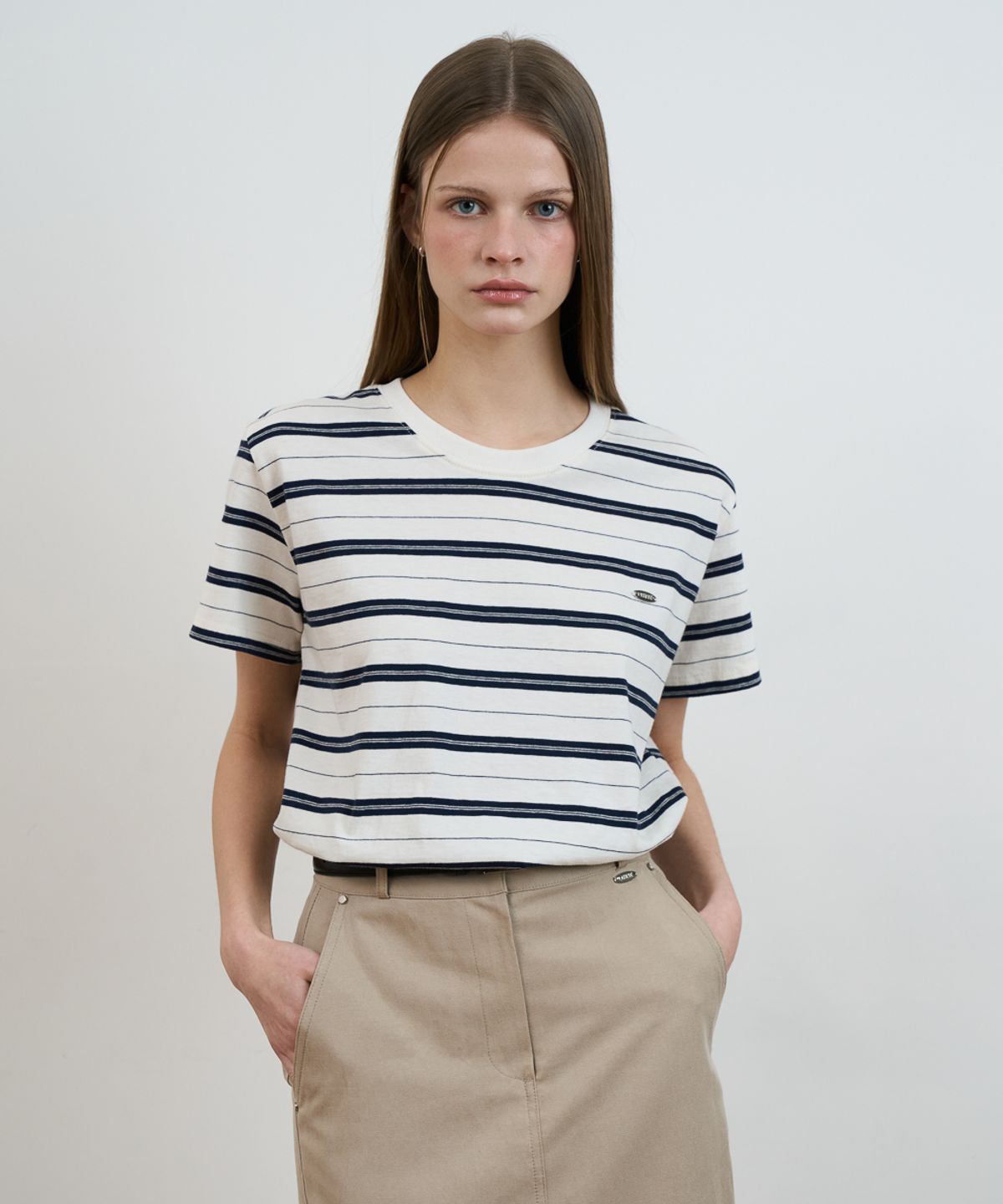 드헤베(DEHEVE) Minimal Logo Stripe T-shirt [Ivory]