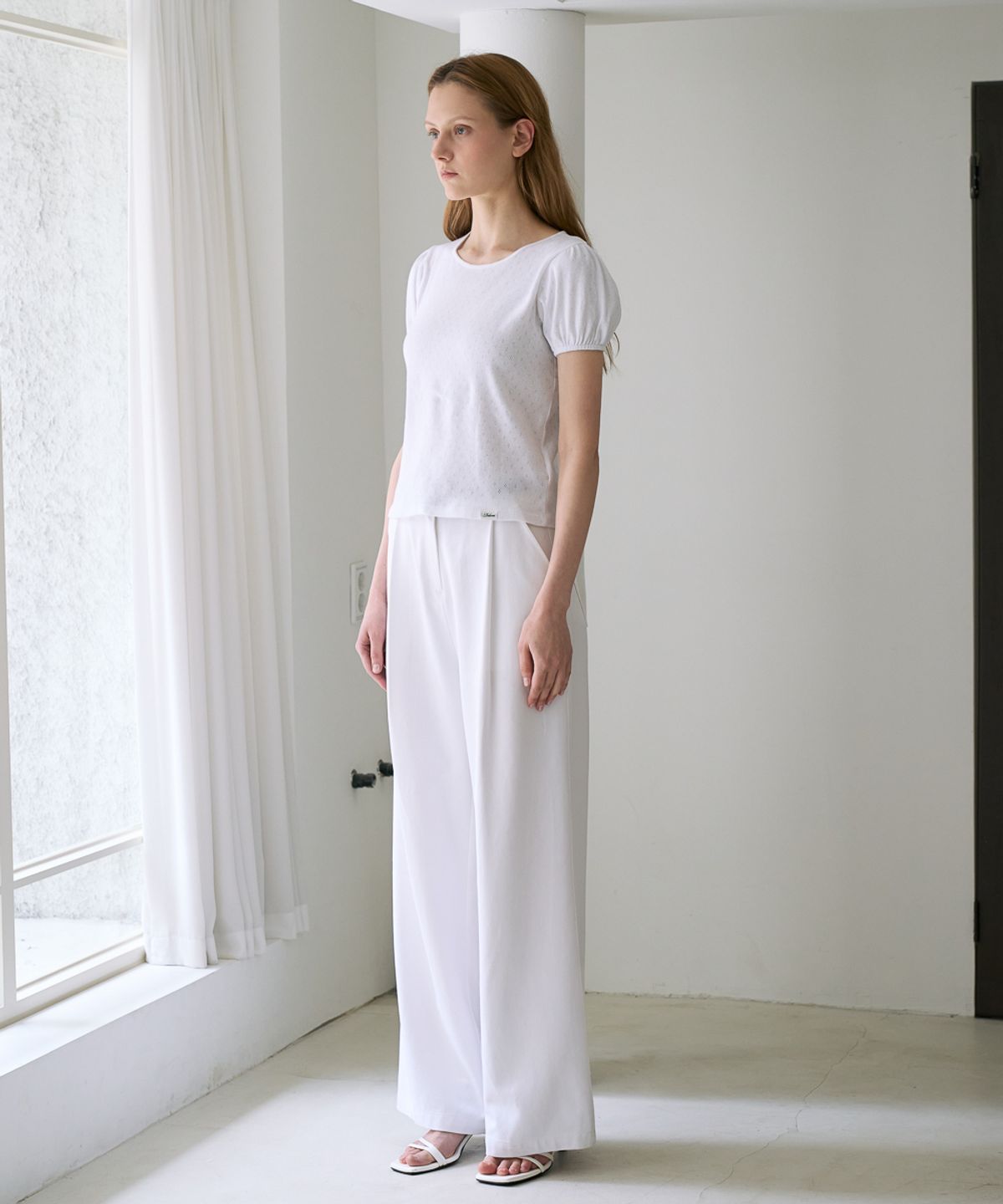 드헤베(DEHEVE) Label Point Puff T-shirt [White]
