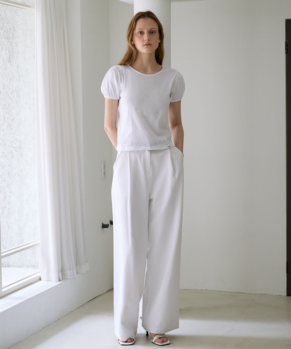 드헤베(DEHEVE) Label Point Puff T-shirt [White]