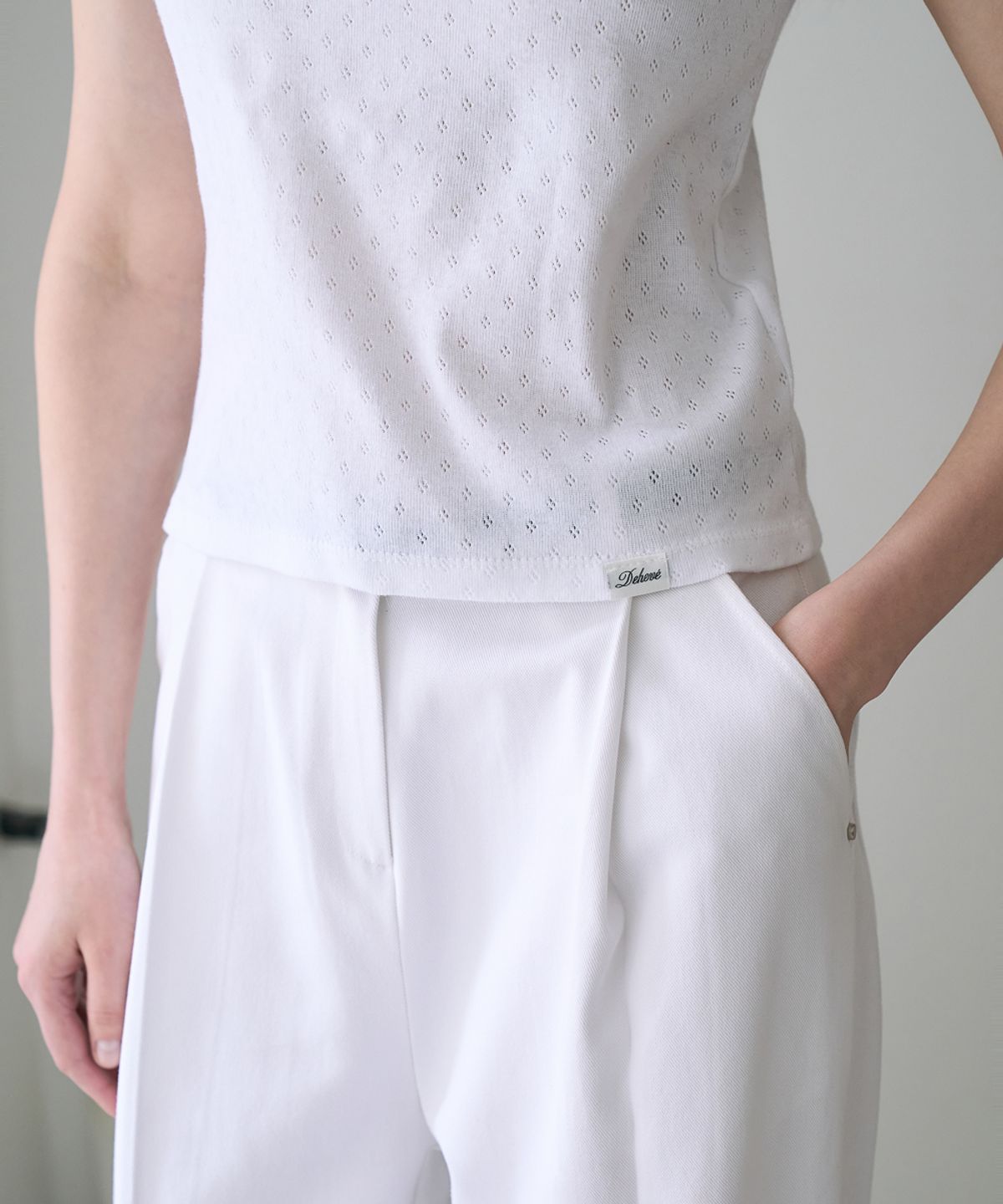 드헤베(DEHEVE) Label Point Puff T-shirt [White]