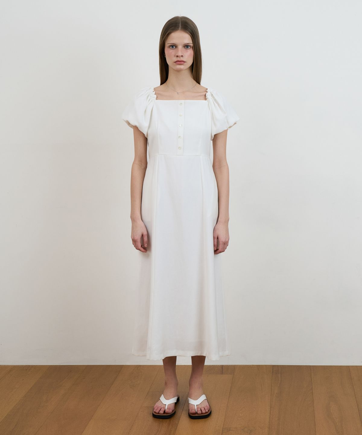 드헤베(DEHEVE) Square Neck Puff Dress [Ivory]