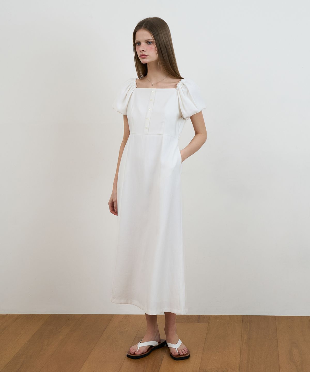 드헤베(DEHEVE) Square Neck Puff Dress [Ivory]