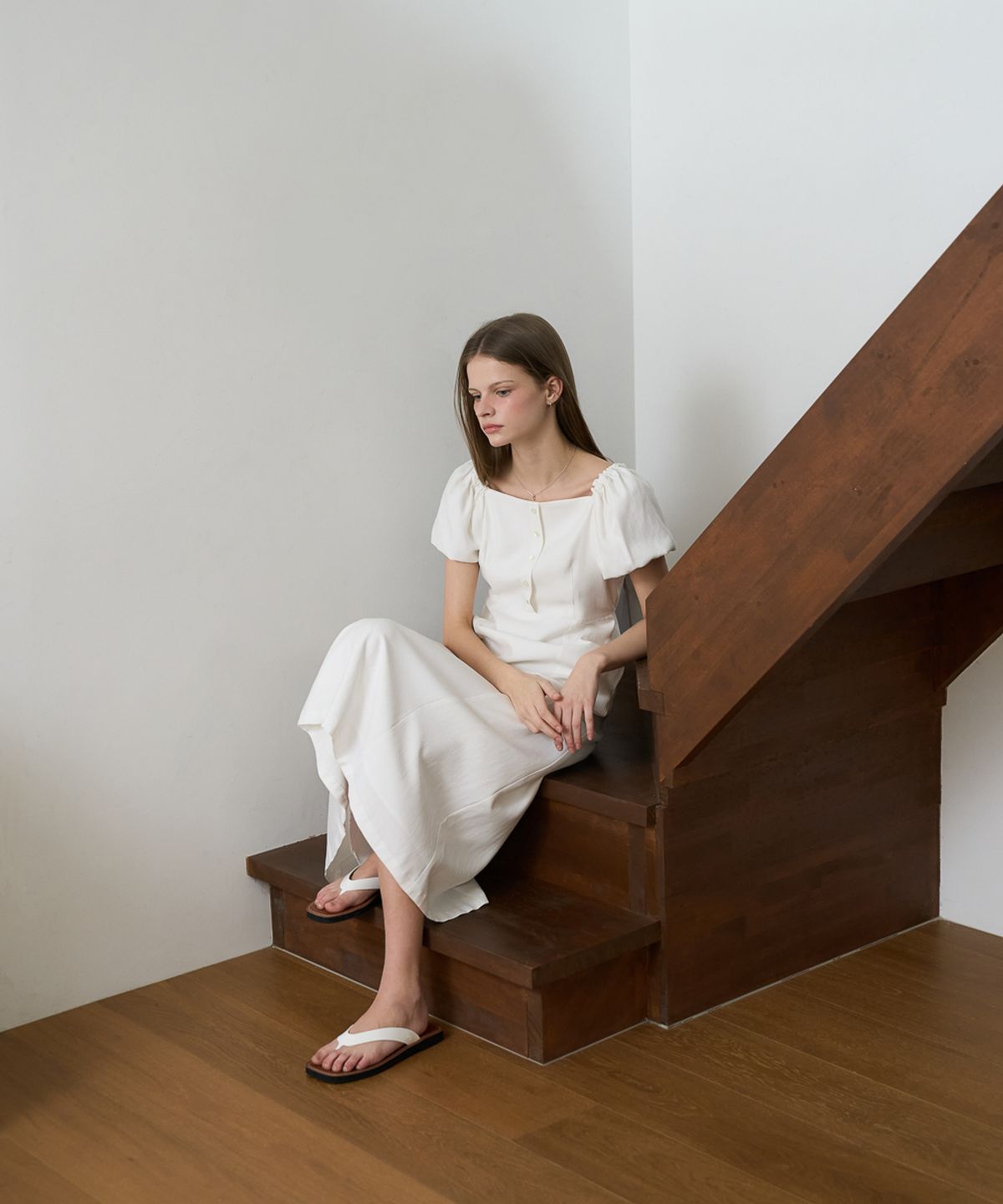 드헤베(DEHEVE) Square Neck Puff Dress [Ivory]