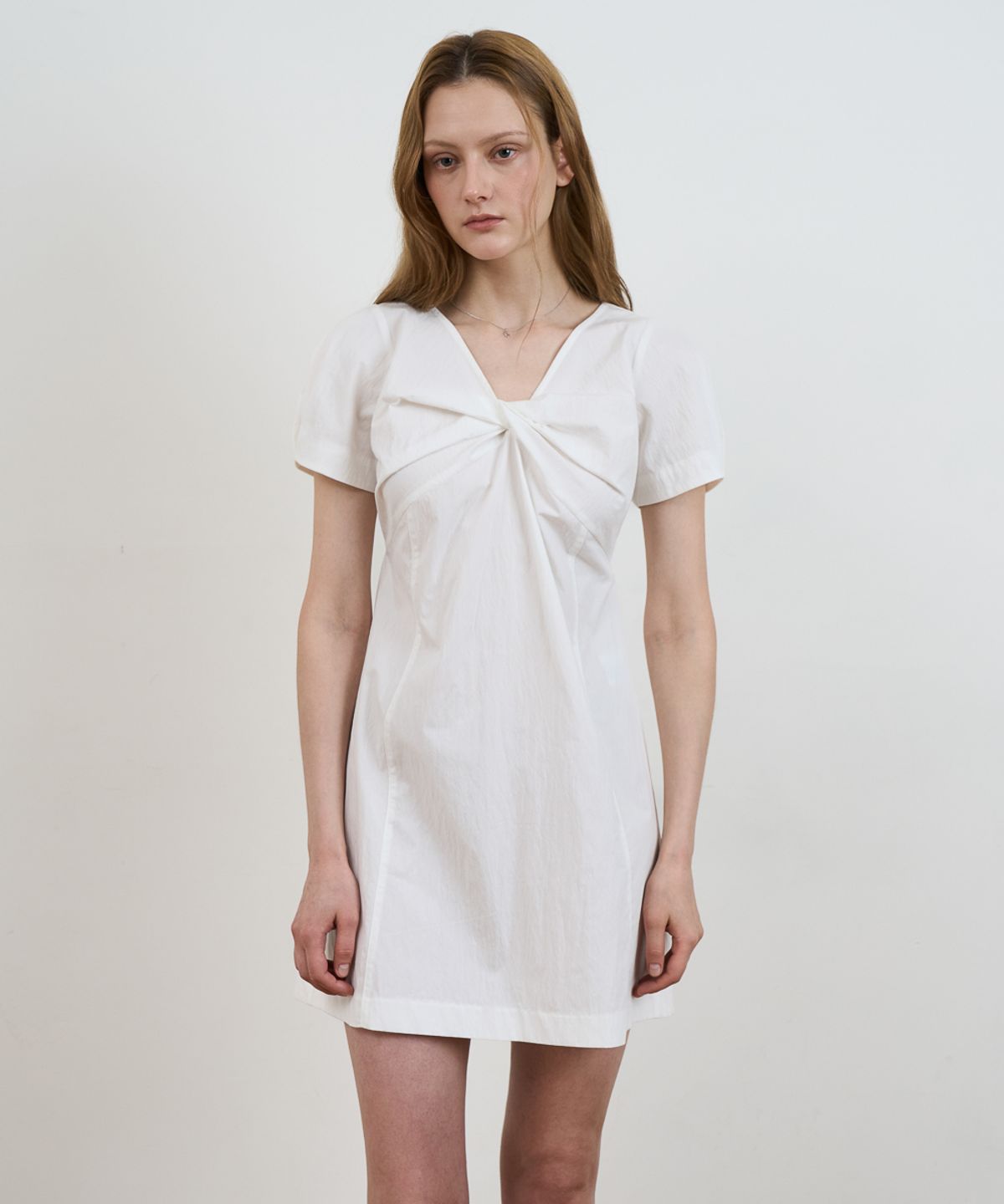 드헤베(DEHEVE) Twist Flare Mini Dress [Ivory]