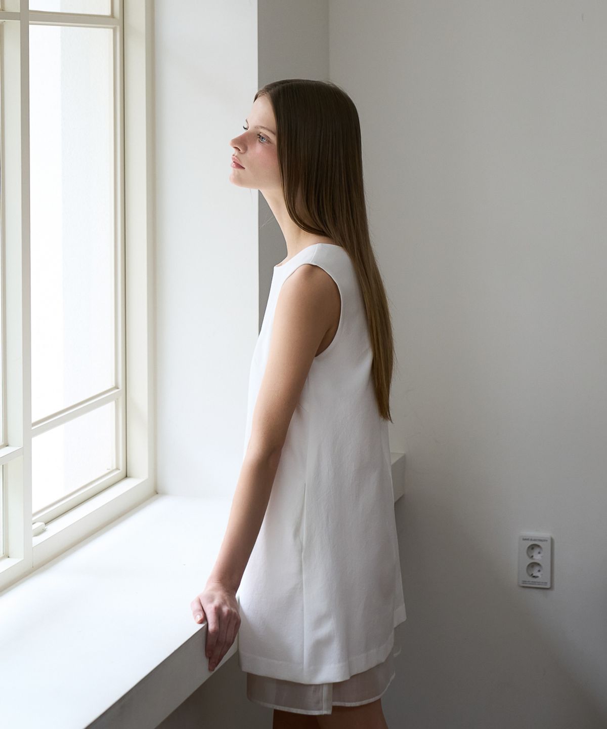 드헤베(DEHEVE) Layered Chiffon Mini Dress [Ivory]