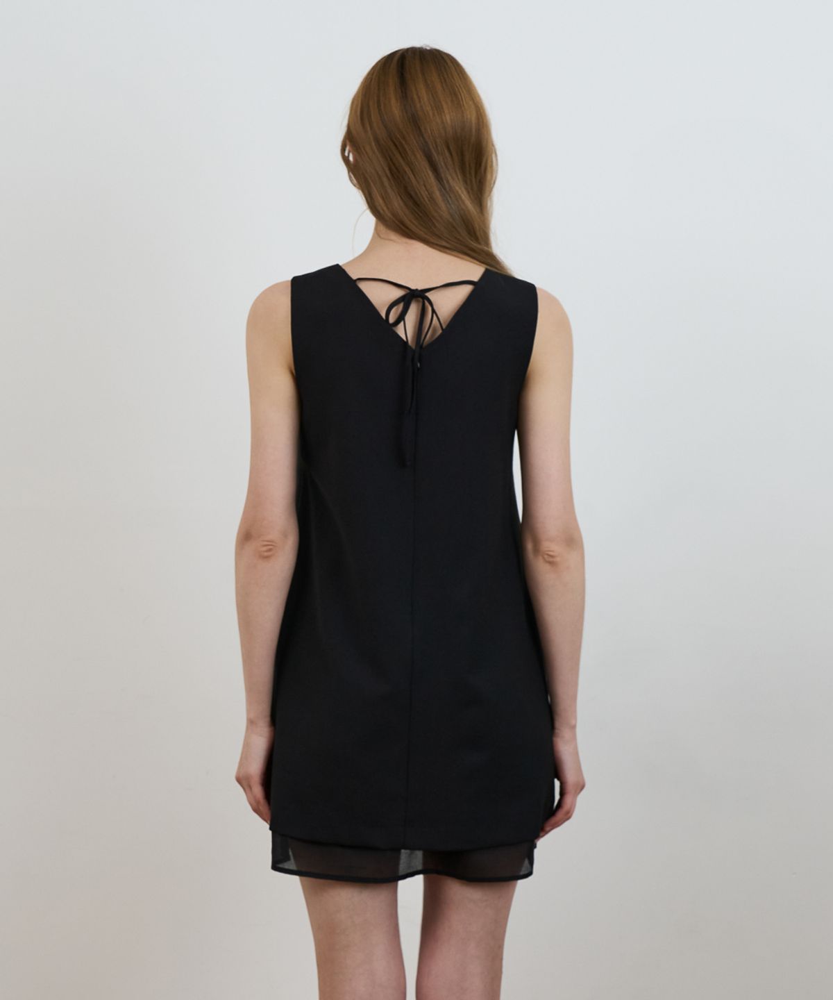 드헤베(DEHEVE) Layered Chiffon Mini Dress [Black]