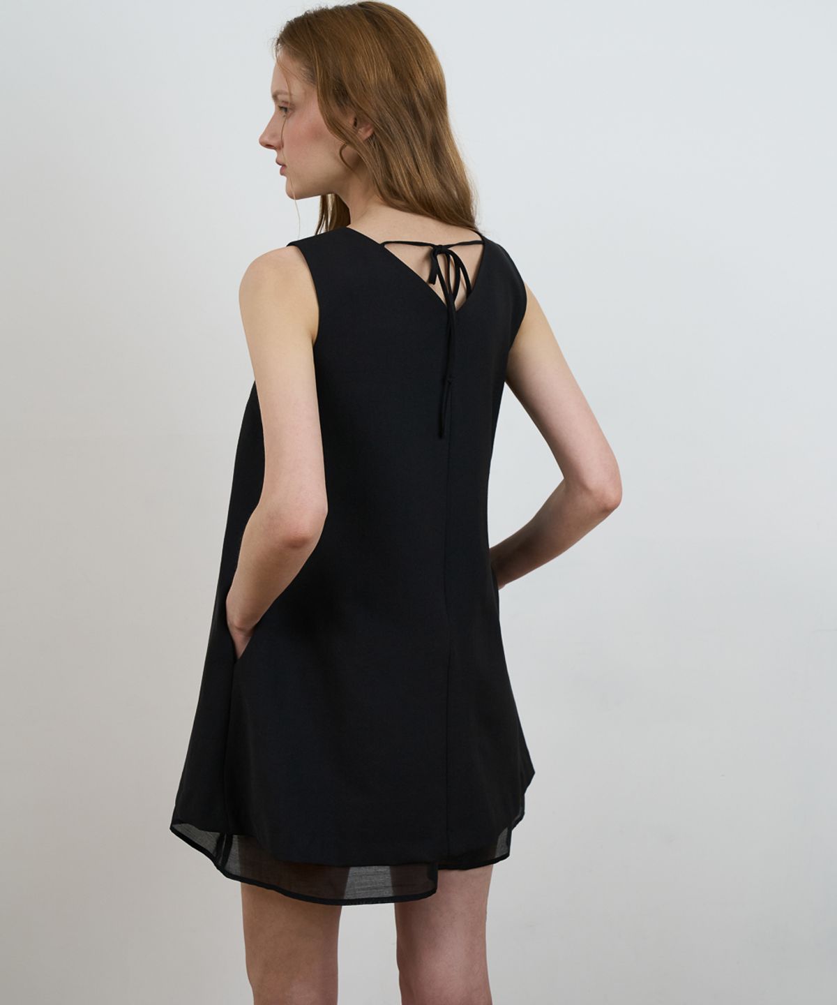 드헤베(DEHEVE) Layered Chiffon Mini Dress [Black]
