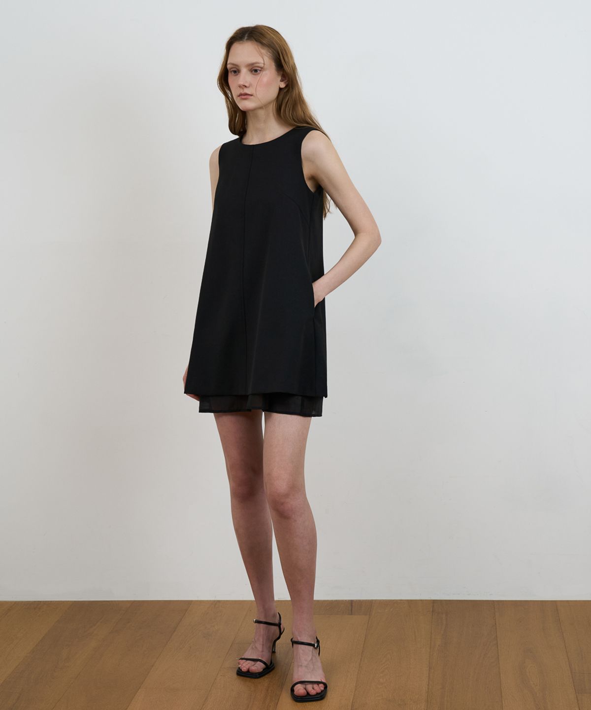 드헤베(DEHEVE) Layered Chiffon Mini Dress [Black]
