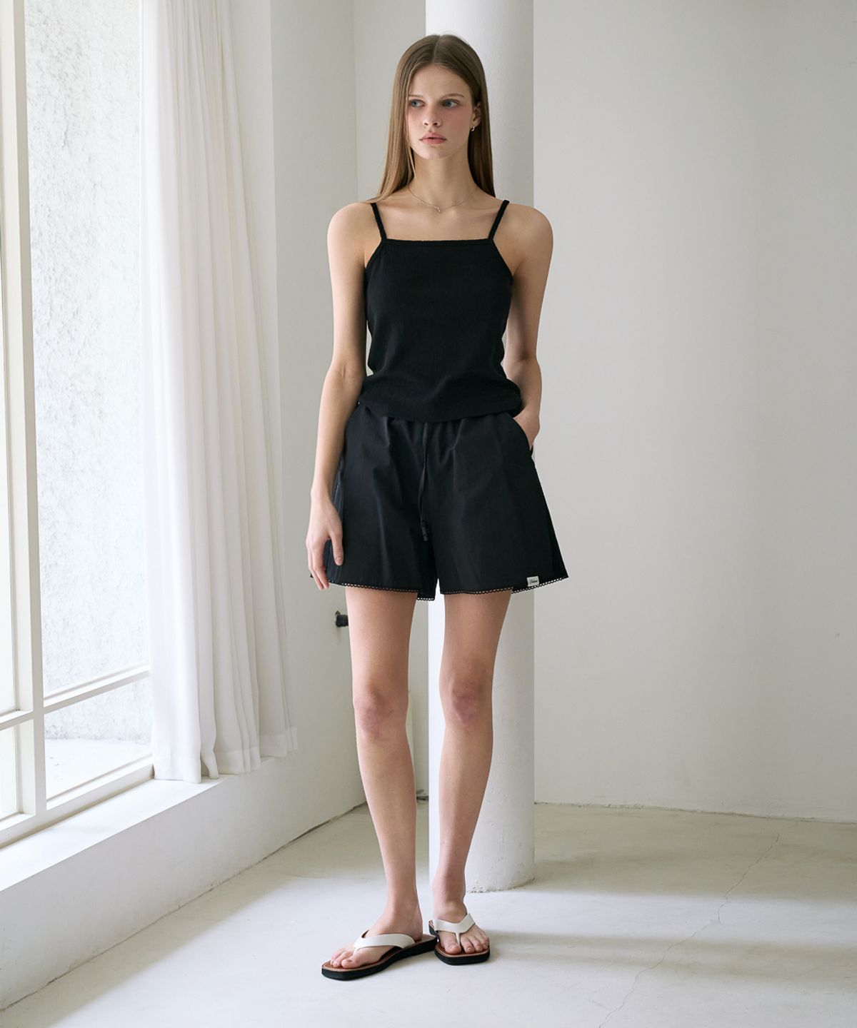 드헤베(DEHEVE) Frill Ribbon Cardigan Set [Black]