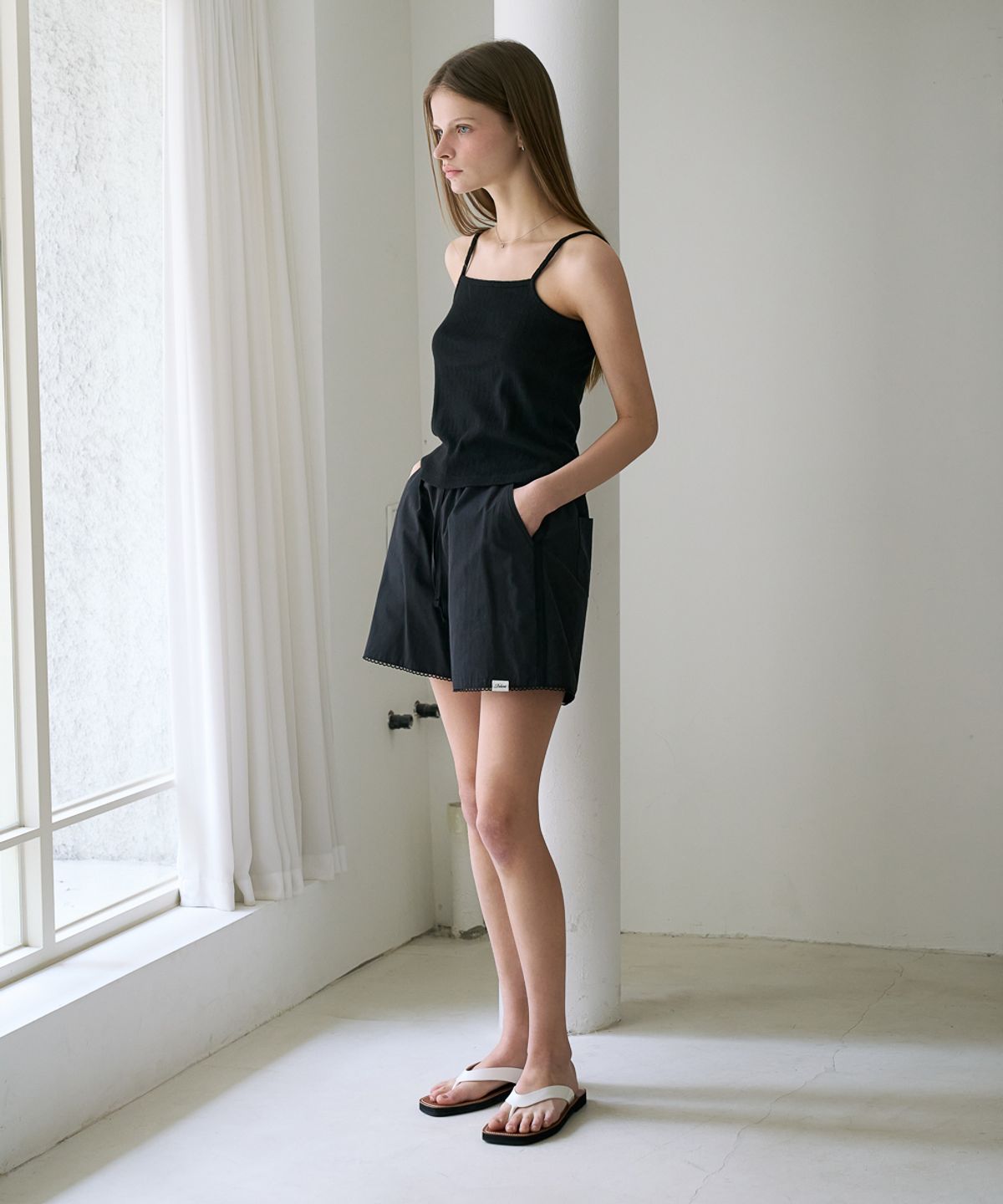 드헤베(DEHEVE) Frill Ribbon Cardigan Set [Black]