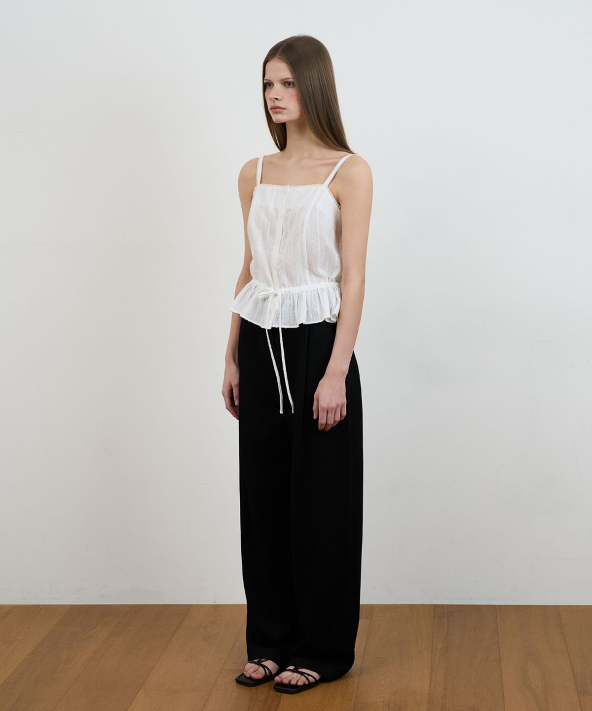 드헤베(DEHEVE) Lace String Sleeveless [Ivory]
