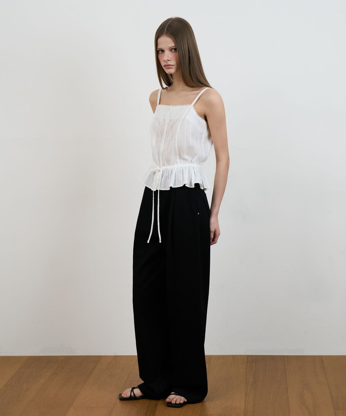 드헤베(DEHEVE) Lace String Sleeveless [Ivory]