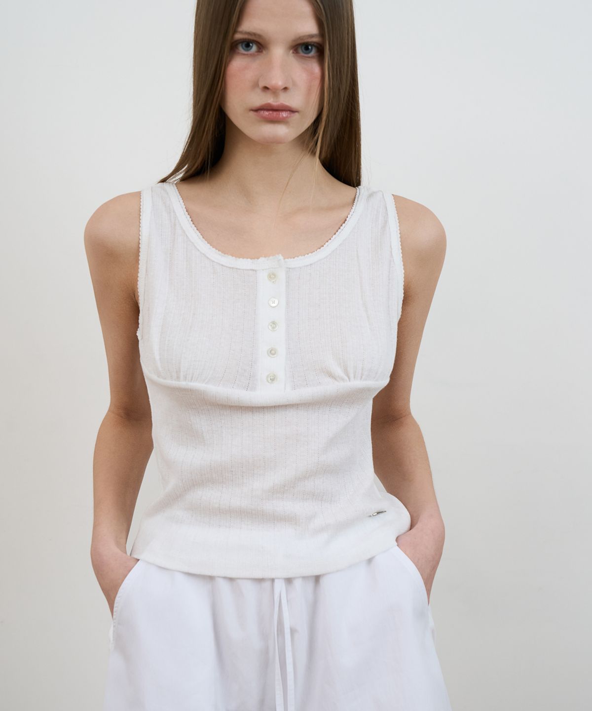 드헤베(DEHEVE) Lace Button Sleeveless [Ivory]