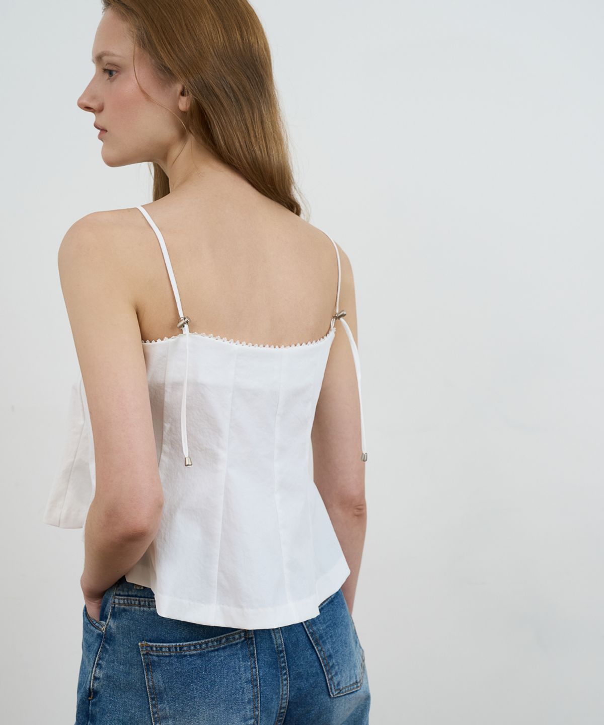 드헤베(DEHEVE) Strap Sleeveless Blouse [Ivory]