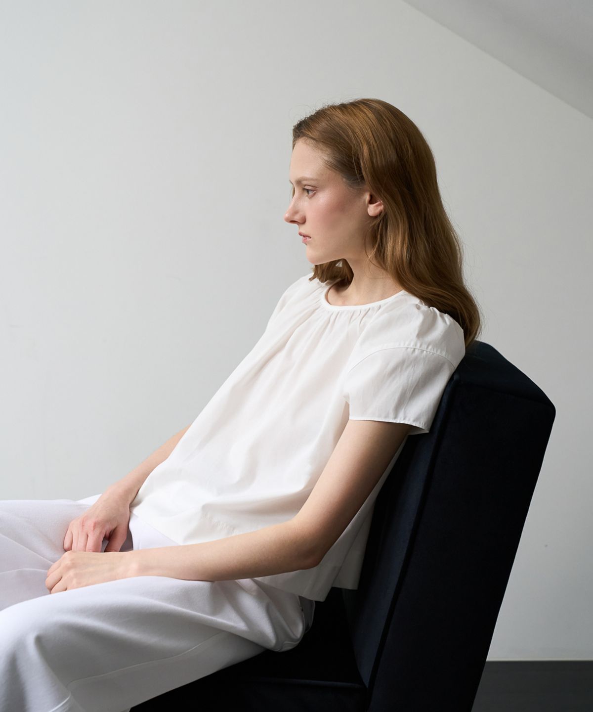 드헤베(DEHEVE) Volume Shirring Blouse [Ivory]