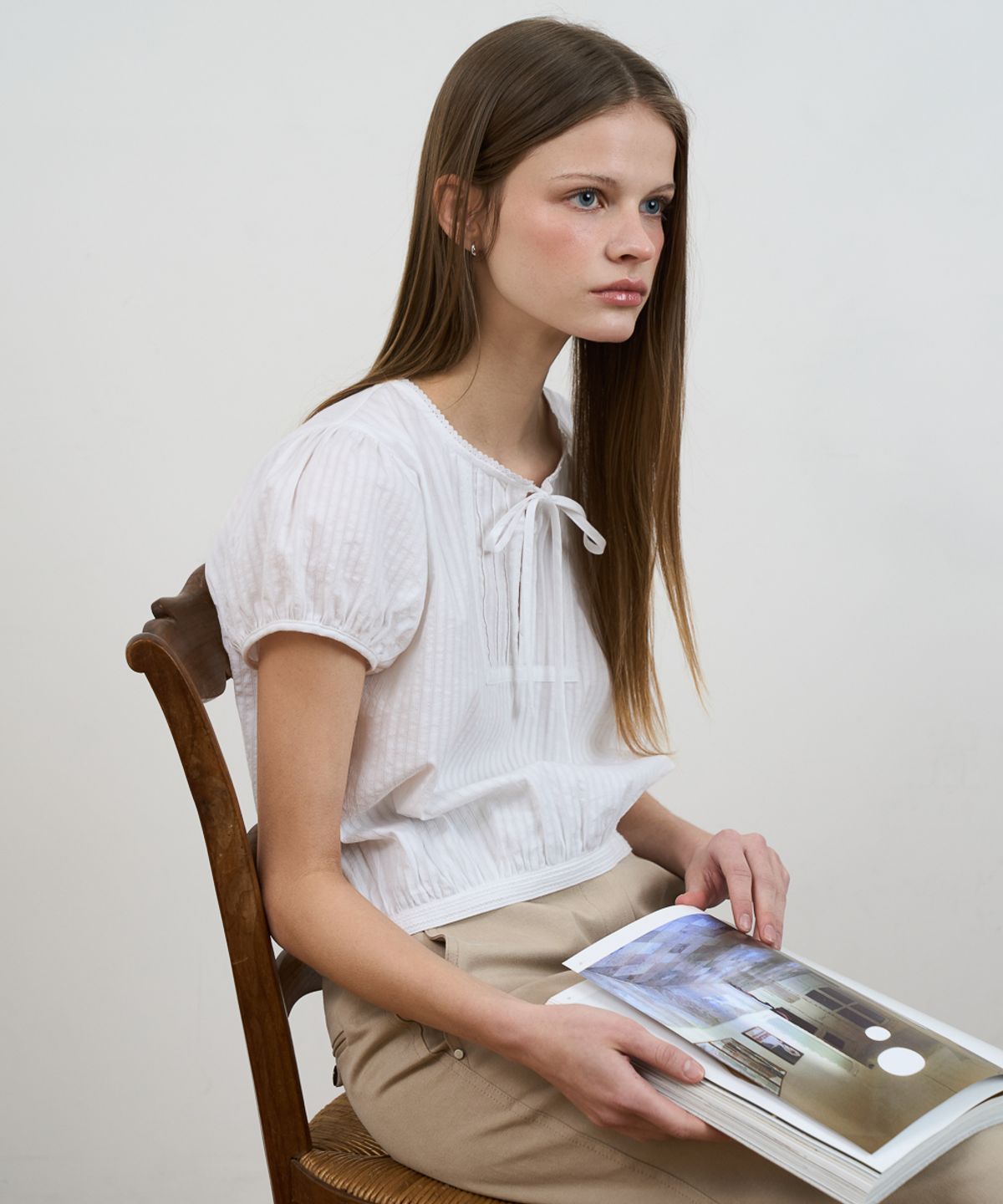 드헤베(DEHEVE) Puff Sleeve Ribbon Blouse [Ivory]