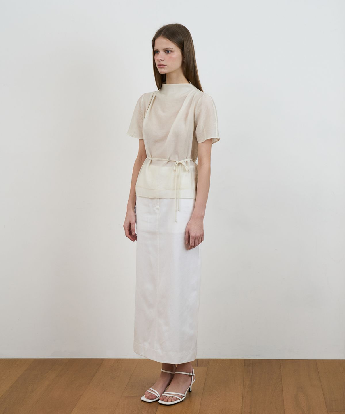 드헤베(DEHEVE) Drape Strap Blouse [Cream]