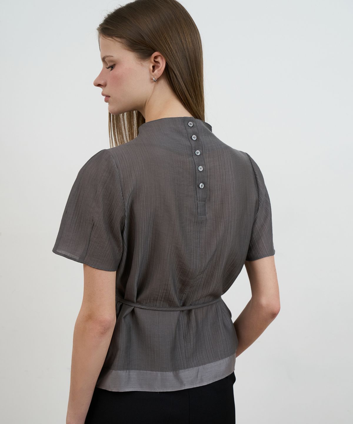 드헤베(DEHEVE) Drape Strap Blouse [Charcoal]