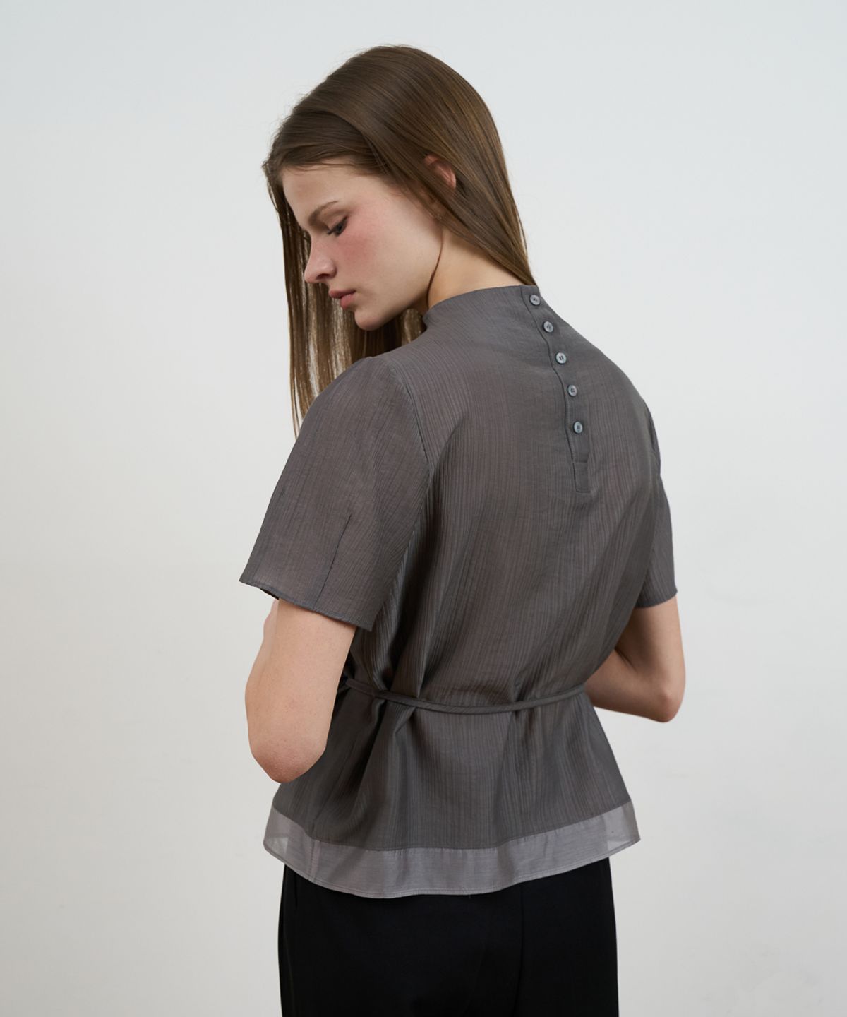 드헤베(DEHEVE) Drape Strap Blouse [Charcoal]