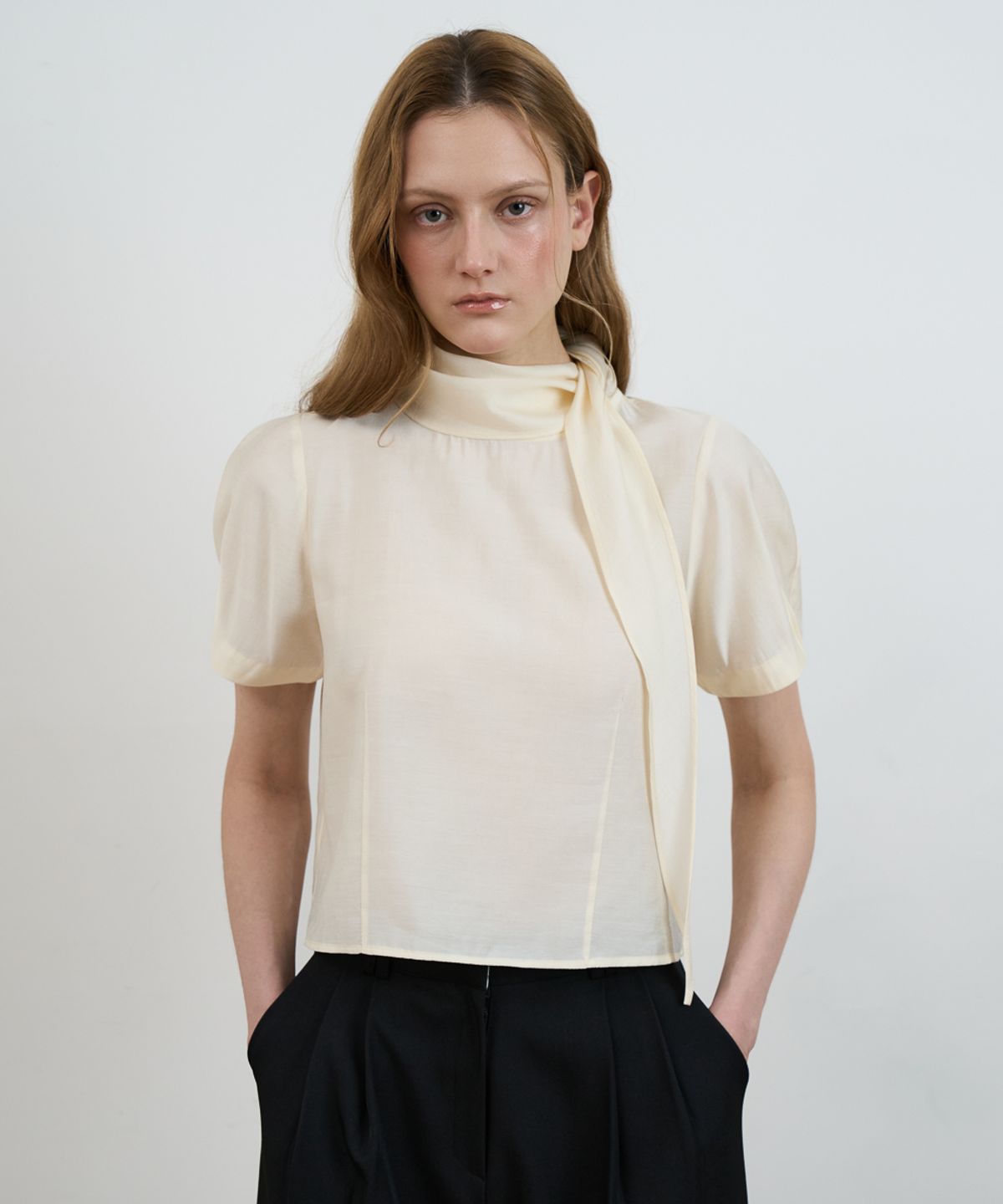 드헤베(DEHEVE) Cowl Neck Scarf Blouse [Butter]