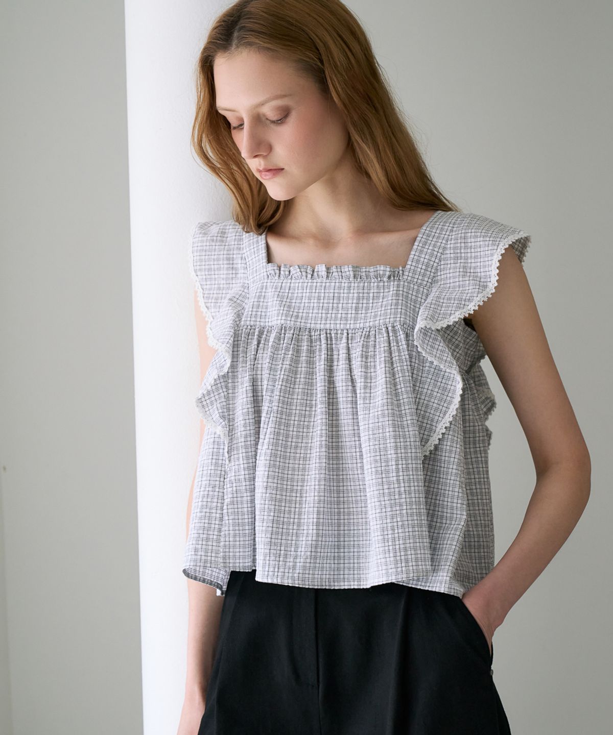 드헤베(DEHEVE) Check Ruffle Blouse [Ivory]