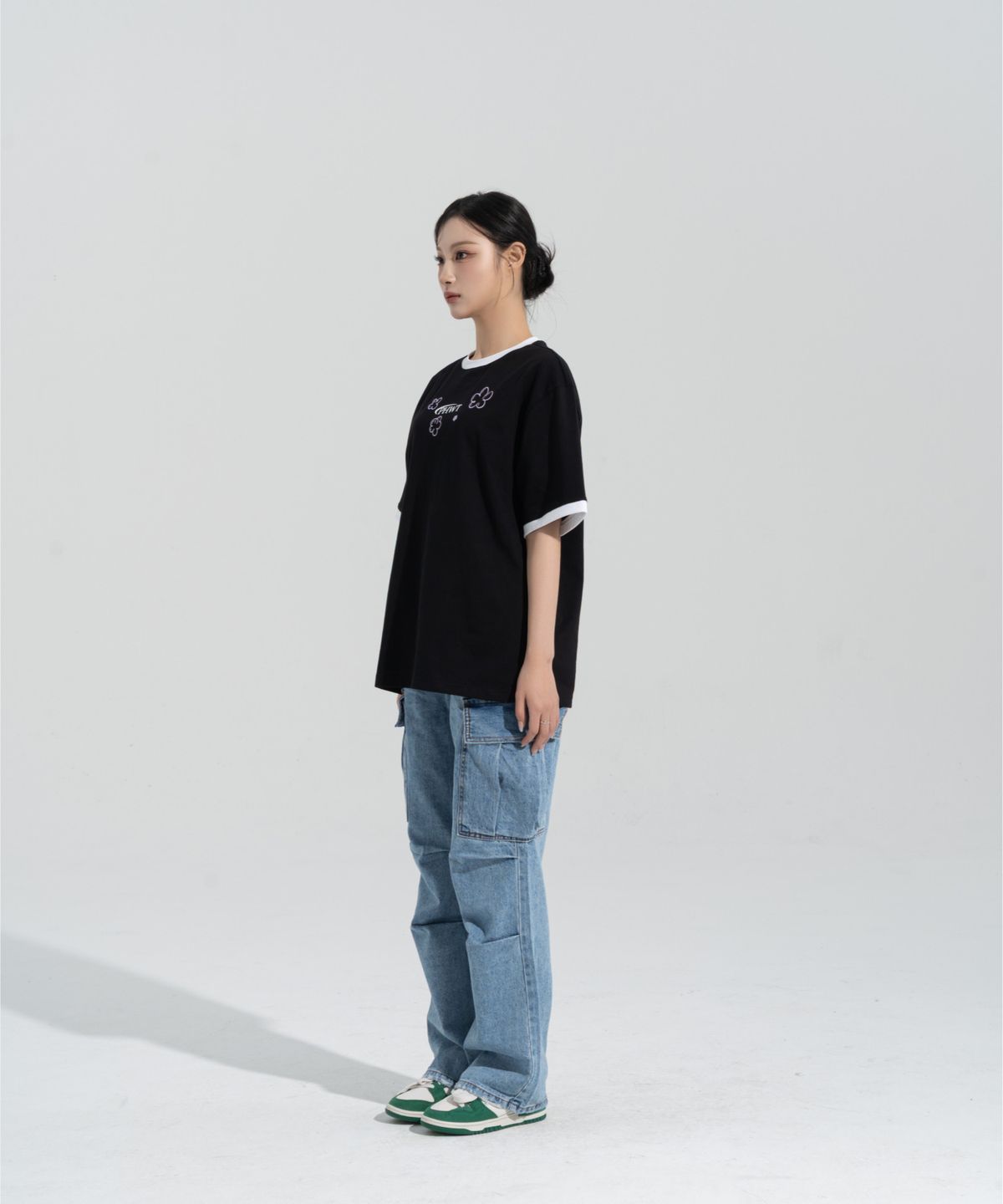 페이즈화이트(PHASEWHITE) [PHASE_4] BLOSSOM RINGER SHORTSLEEVES _BLACK / 8802026-ST16