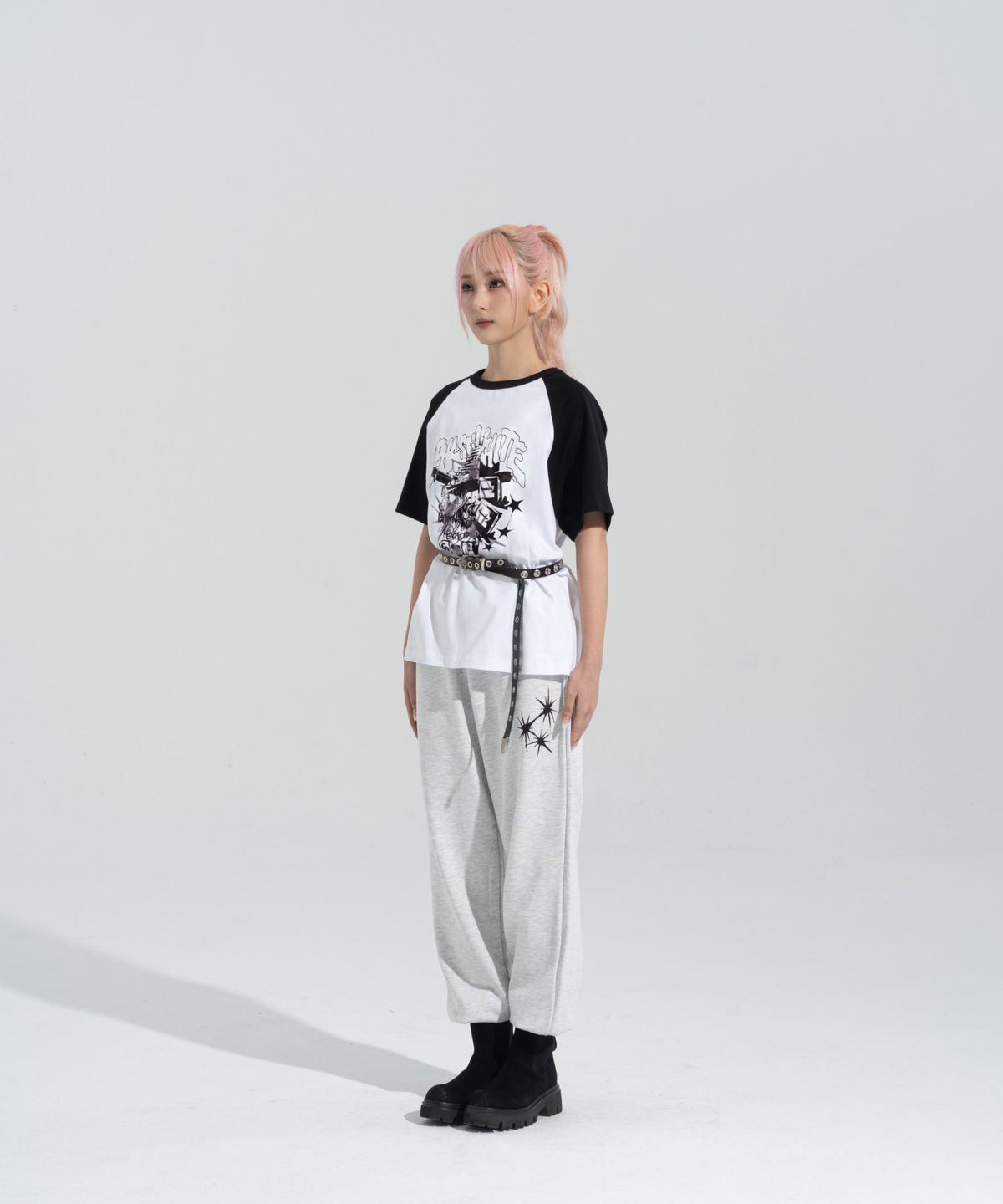 페이즈화이트(PHASEWHITE) [PHASE_4] CRASHED MEDIA RAGLAN SHORTSLEEVES _WHITE / 8802026-ST18
