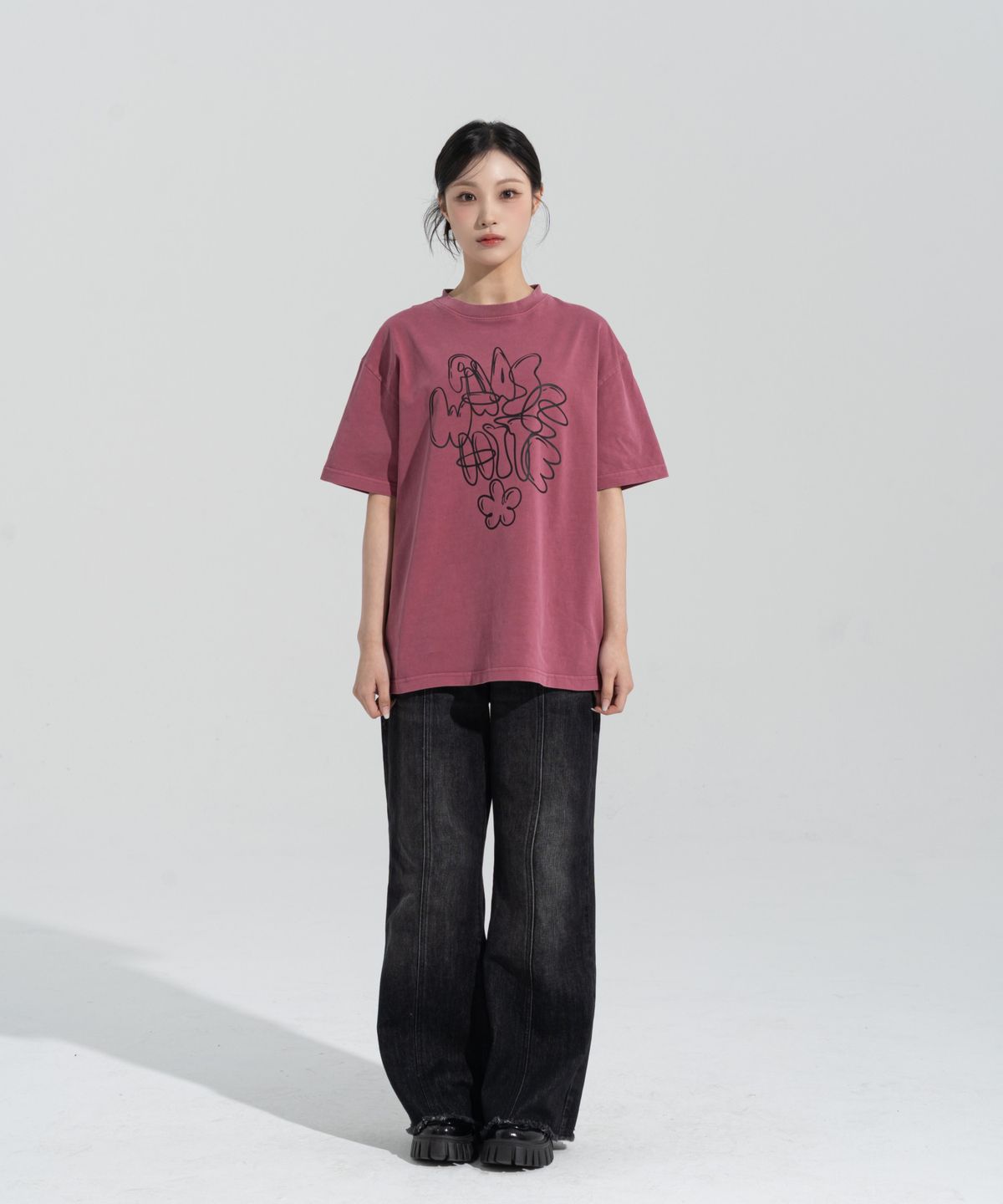 페이즈화이트(PHASEWHITE) [PHASE_4] GRAFFITI PIGMENT DYED SHORTSLEEVES _PIGMENT BURGUNDY / 8802026-ST26