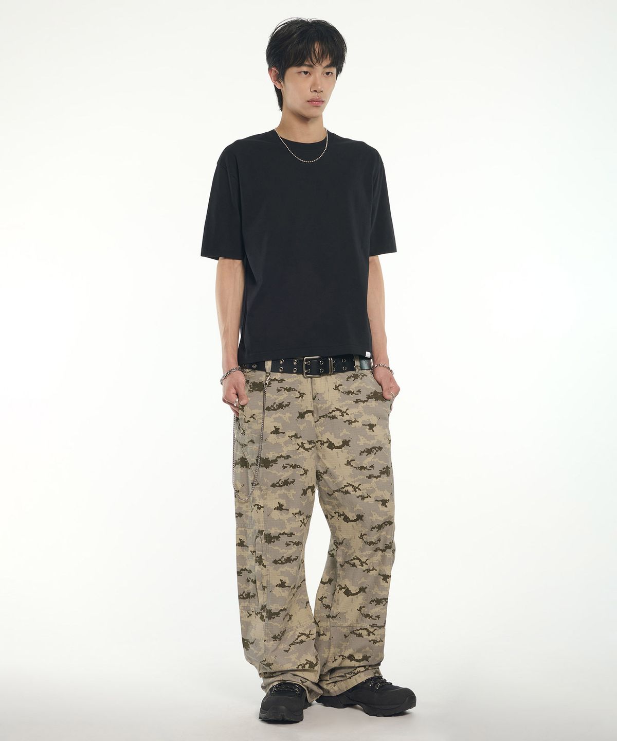 노매뉴얼(NOMANUAL) NM PLAIN CROP T-SHIRT - BLACK