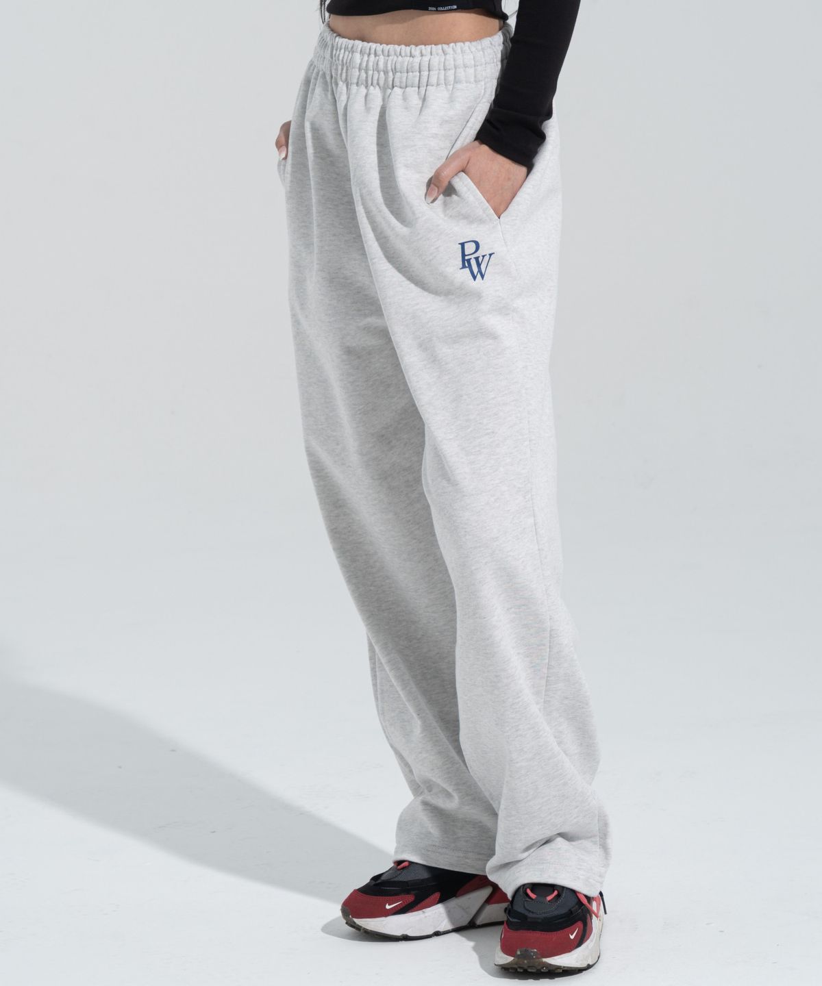 페이즈화이트(PHASEWHITE) [PHASE_4]  PW LOGO STRAIGHT SWEATPANTS _LIGHT MELANGE / 8802026-LP03