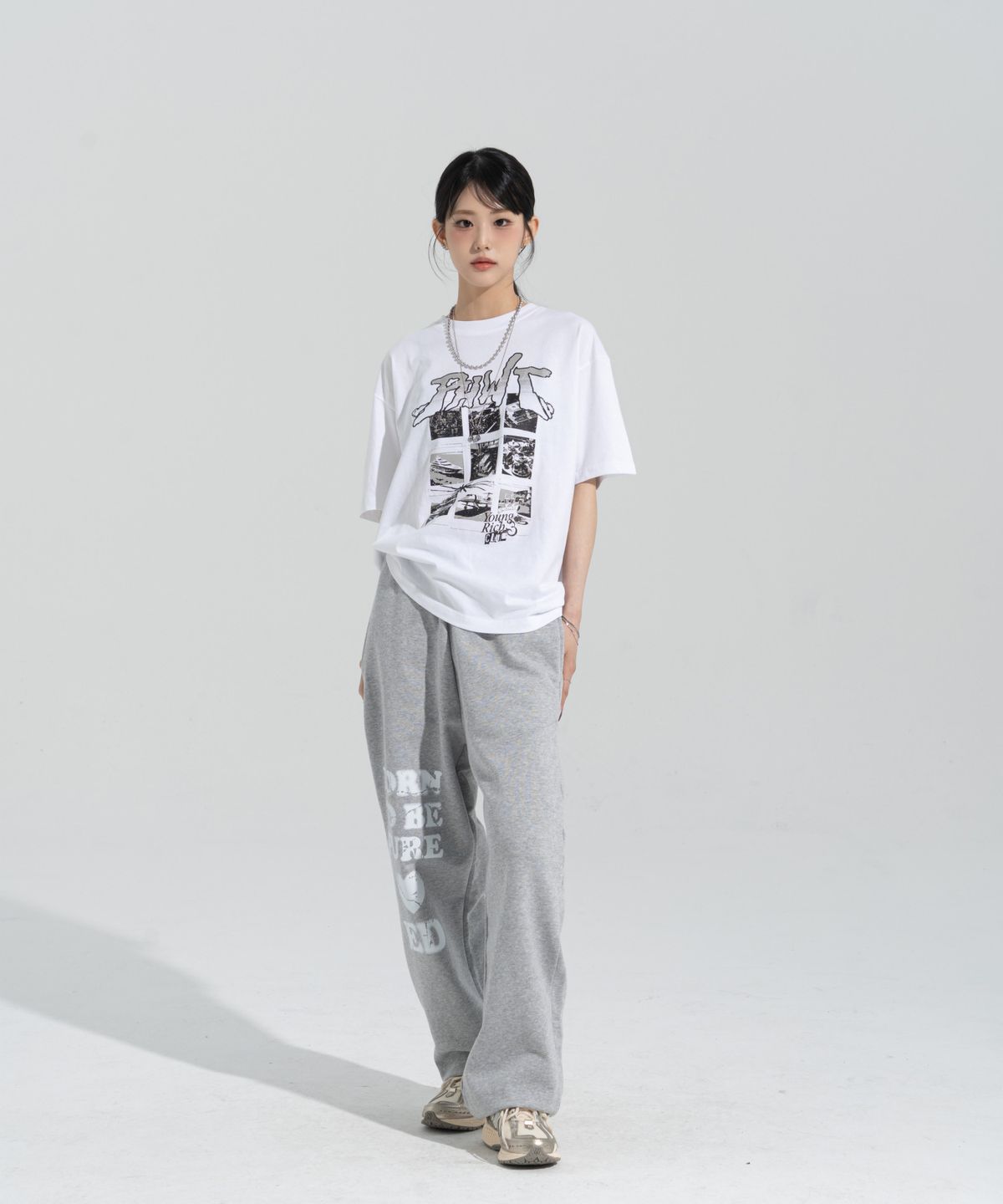 페이즈화이트(PHASEWHITE) [PHASE_4] GRUNGE HEART JOGGER SWEATPANTS _MELANGE / 8802026-LP02