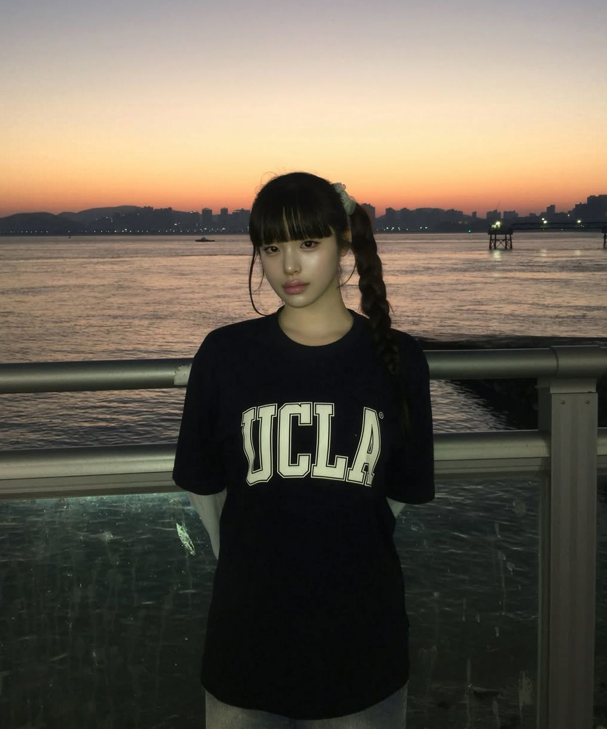 유씨엘에이(UCLA) 남녀공용 UCLA 더블 라인 아치 로고 티셔츠[NAVY](UC6STA1)