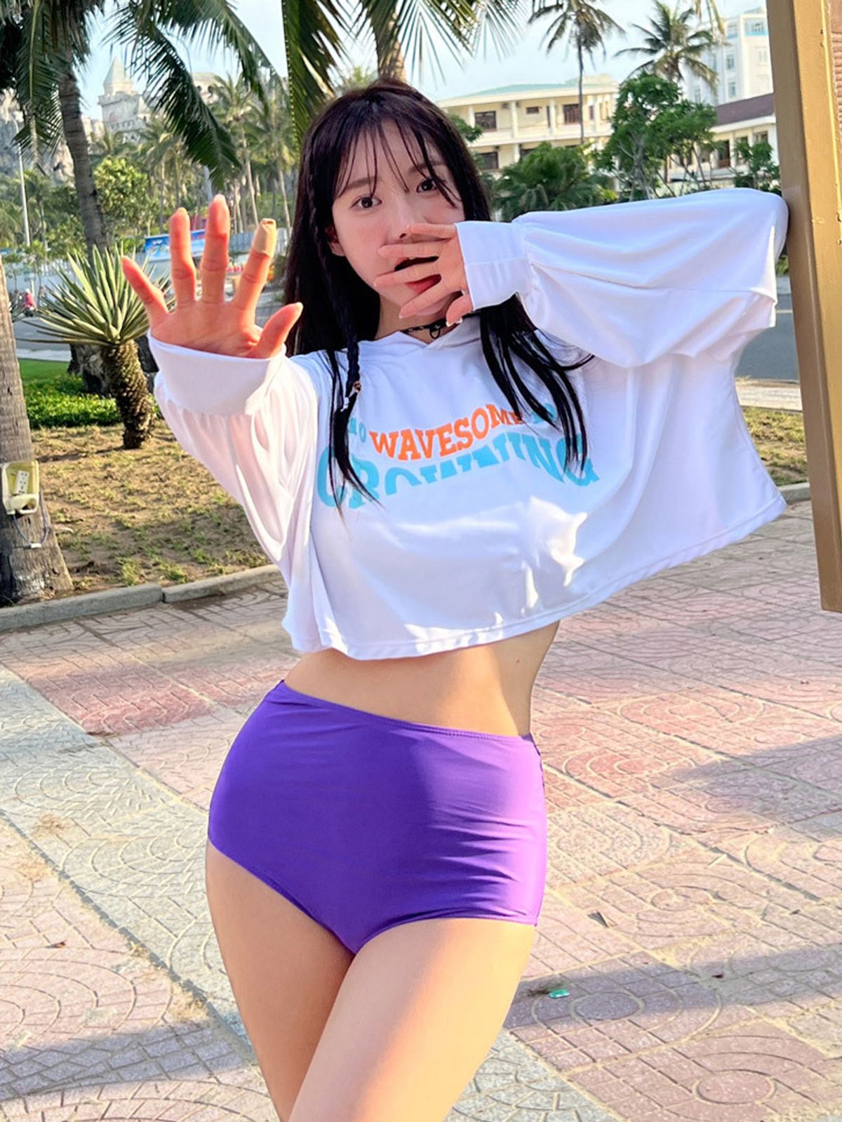 비키비키(BIKIBIKI) 페어 후드 래쉬가드