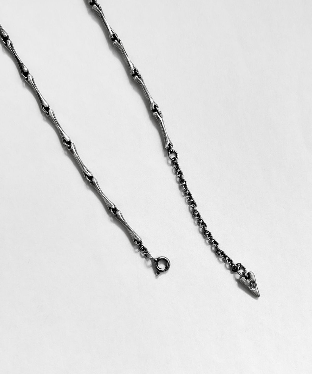 헤트(HAETT) bone chain necklace