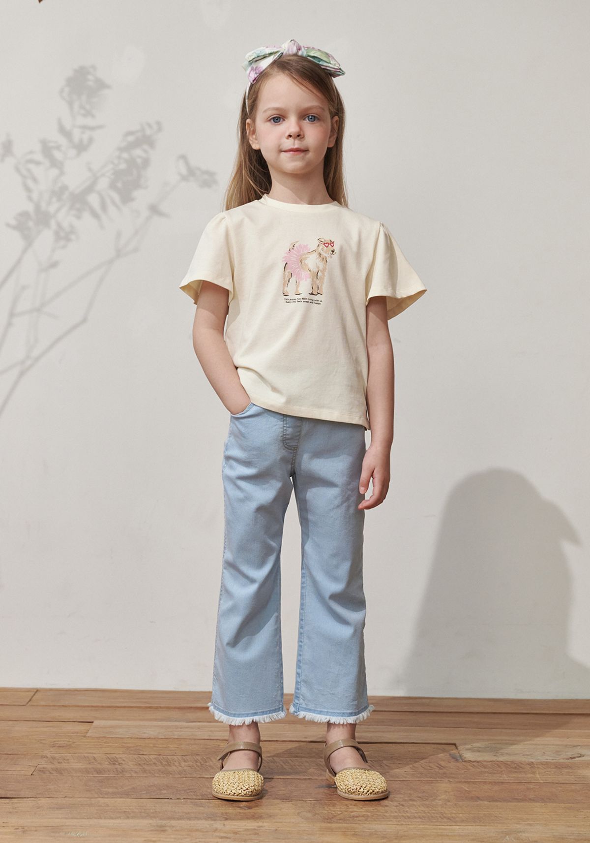 빈(BEEN) BA24TS02IV 아이보리 강아지 프린트 티셔츠
