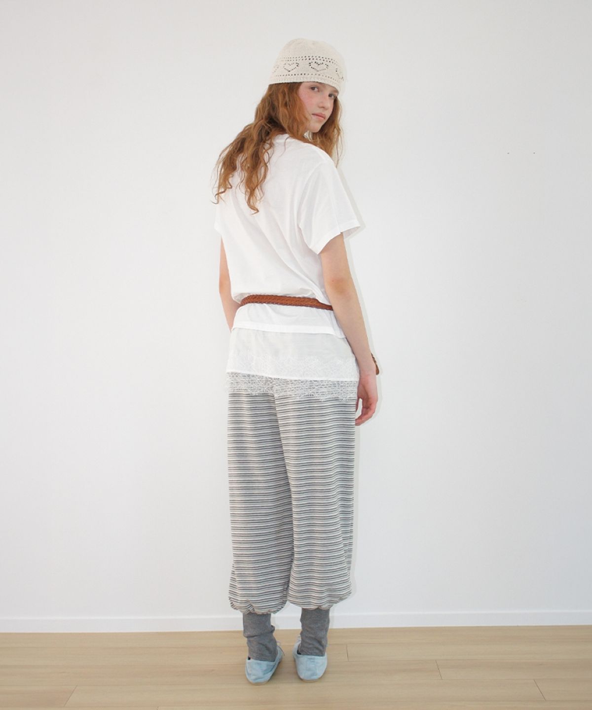 론론(RONRON) SATIN LACE LAYERED T SHIRT WHITE