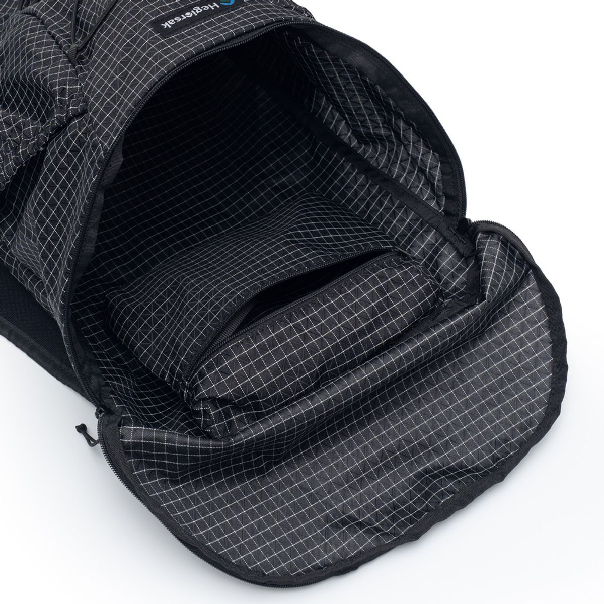 헤기오르삭(HEGIORSAK) 패커블 배낭 12L 145g - BLACK