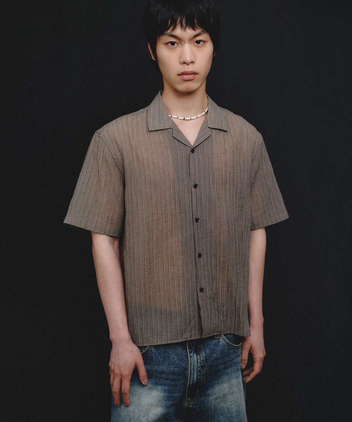 인템포무드(INTEMPOMOOD) 파인 라인 오픈 칼라 셔츠_카키
