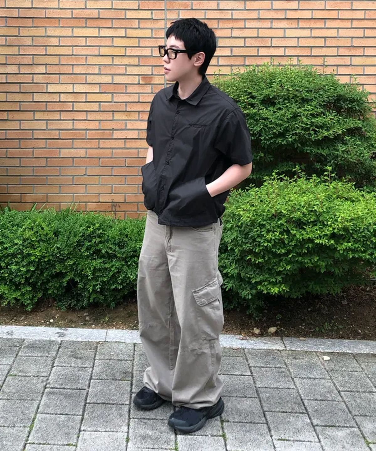 인템포무드(INTEMPOMOOD) 아크 포켓 셔츠_블랙
