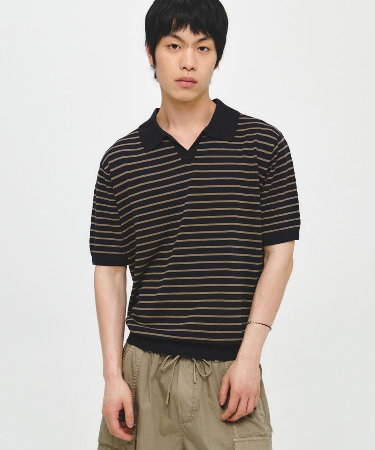 인템포무드(INTEMPOMOOD) 몬테 스트라이프 오픈 칼라 니트 : 2컬러
