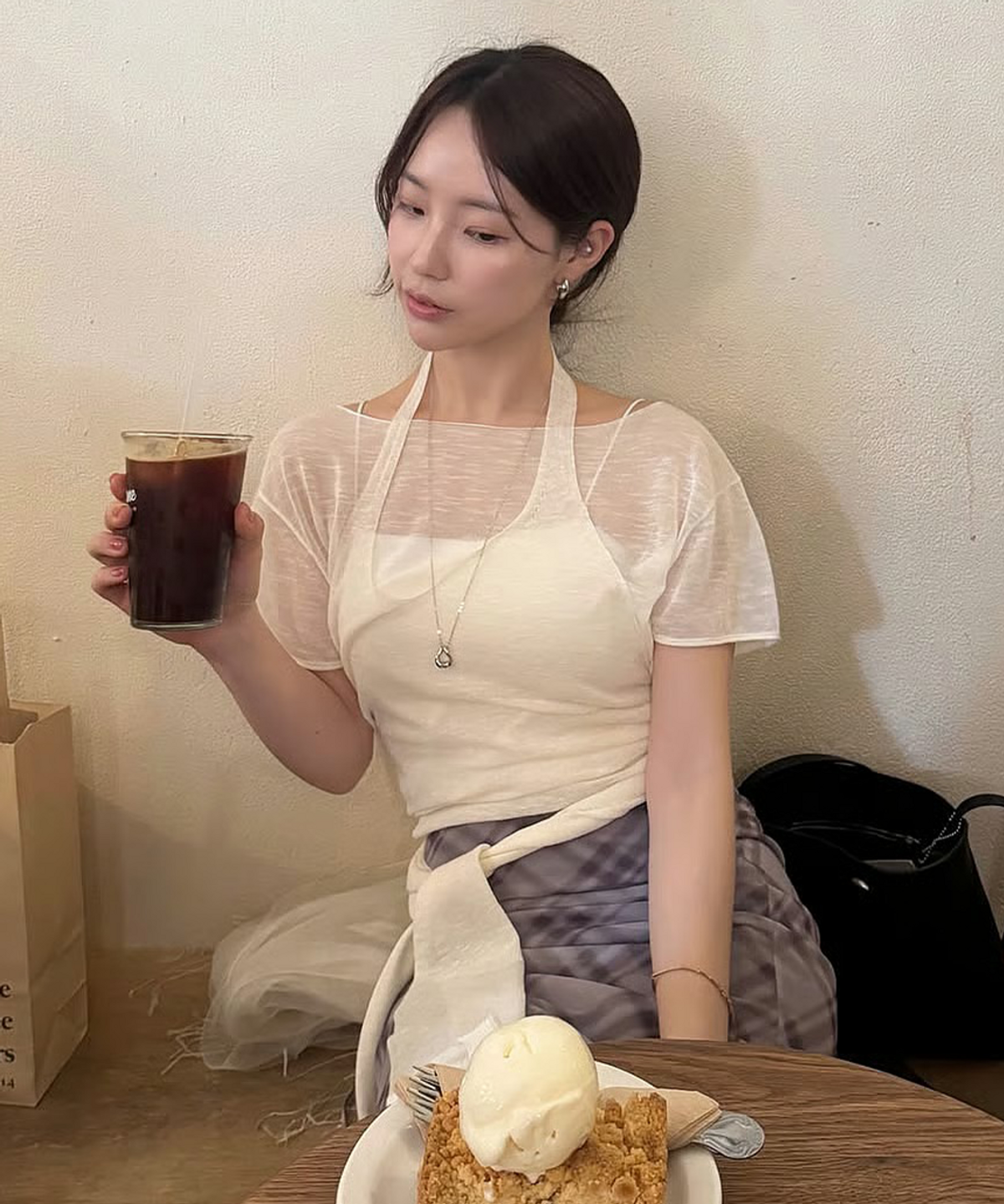 제너럴아이디어(GENERALIDEA) 시스루 홀터넥 레이어드 니트 세트 [IVORY] / GF2LKP534