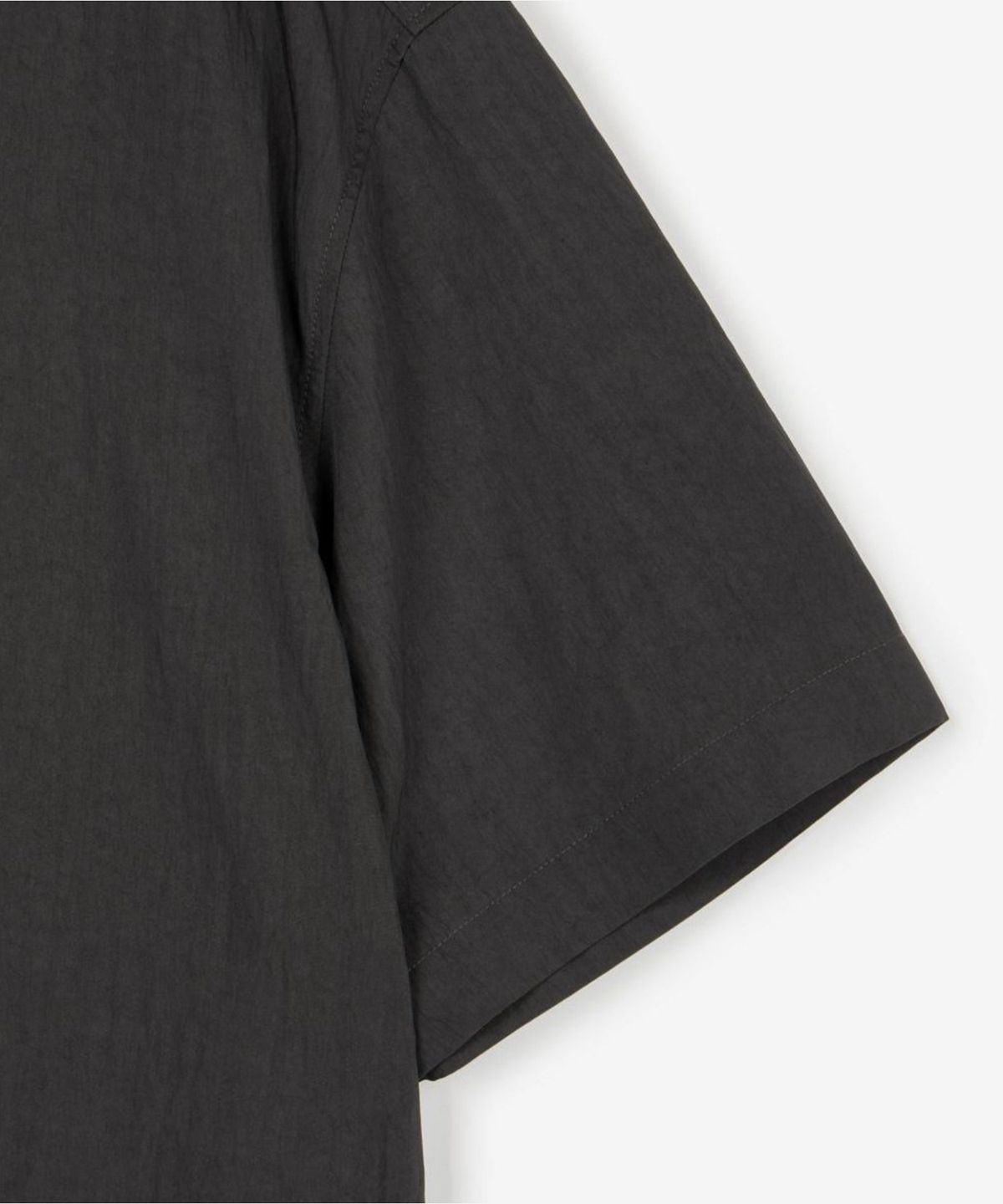 티엔지티(TNGT) Wrinkled Open Collar Shirt (Greyish Khaki) TNSH6E200K2
