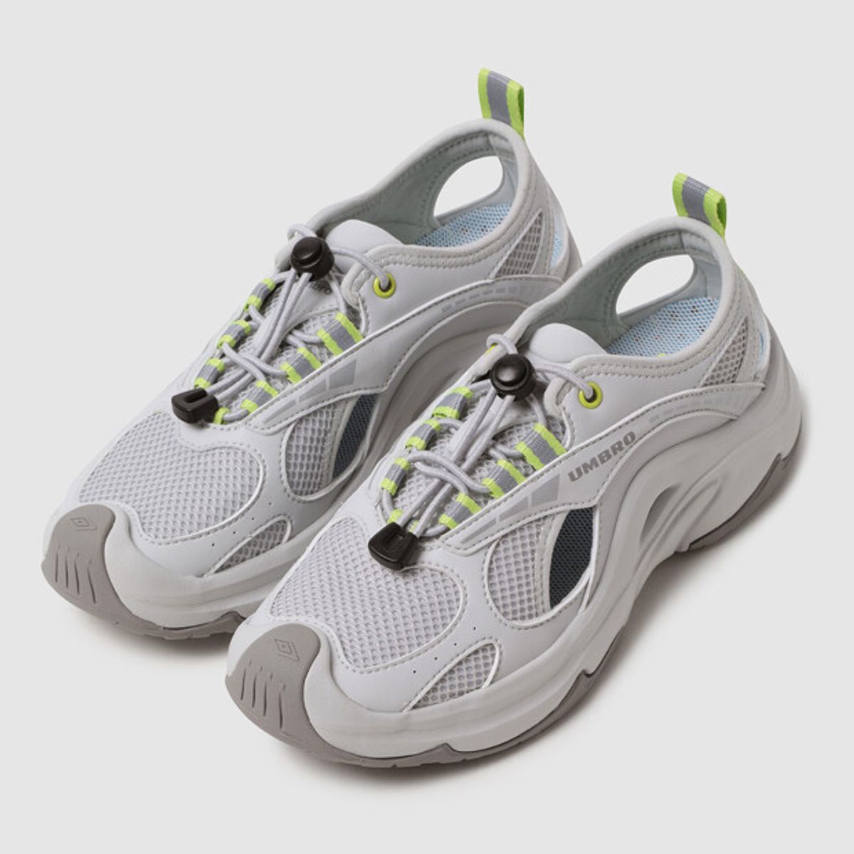 엄브로(UMBRO) TERRAD (테라드) 라이트 그레이 UR223ESA52