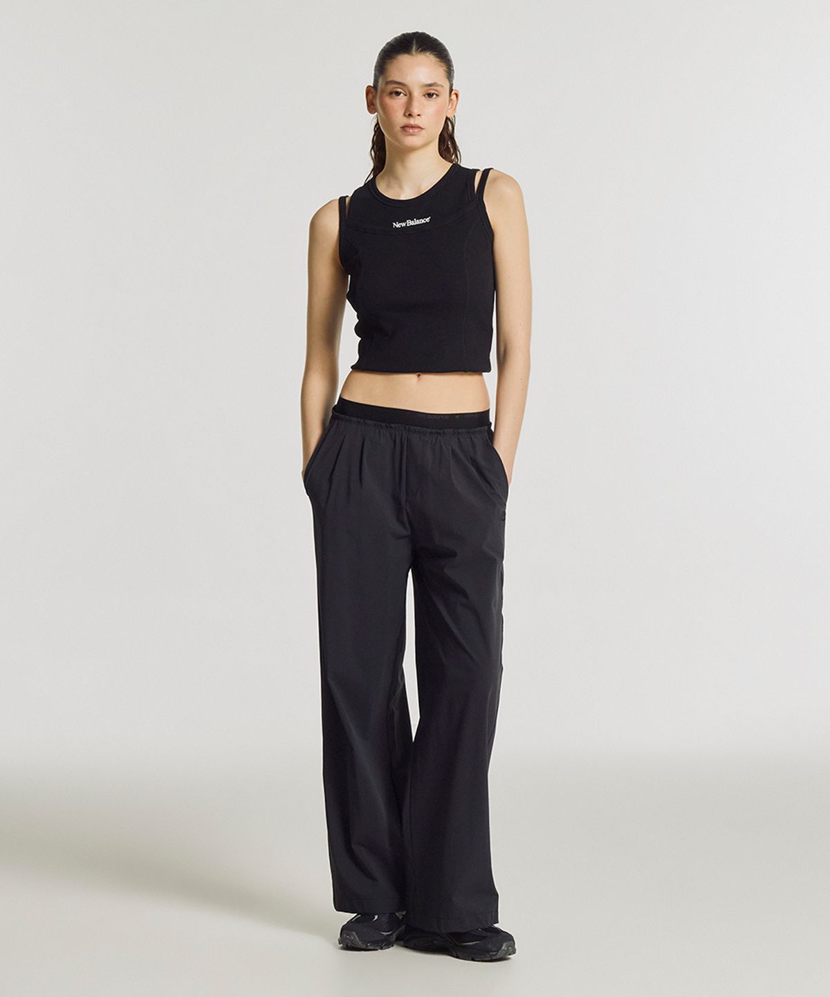 뉴발란스(NEW BALANCE) NBNTG3W712 / WOMEN FROZEN 에어 스트레치 오버 와이드팬츠 (BLACK)