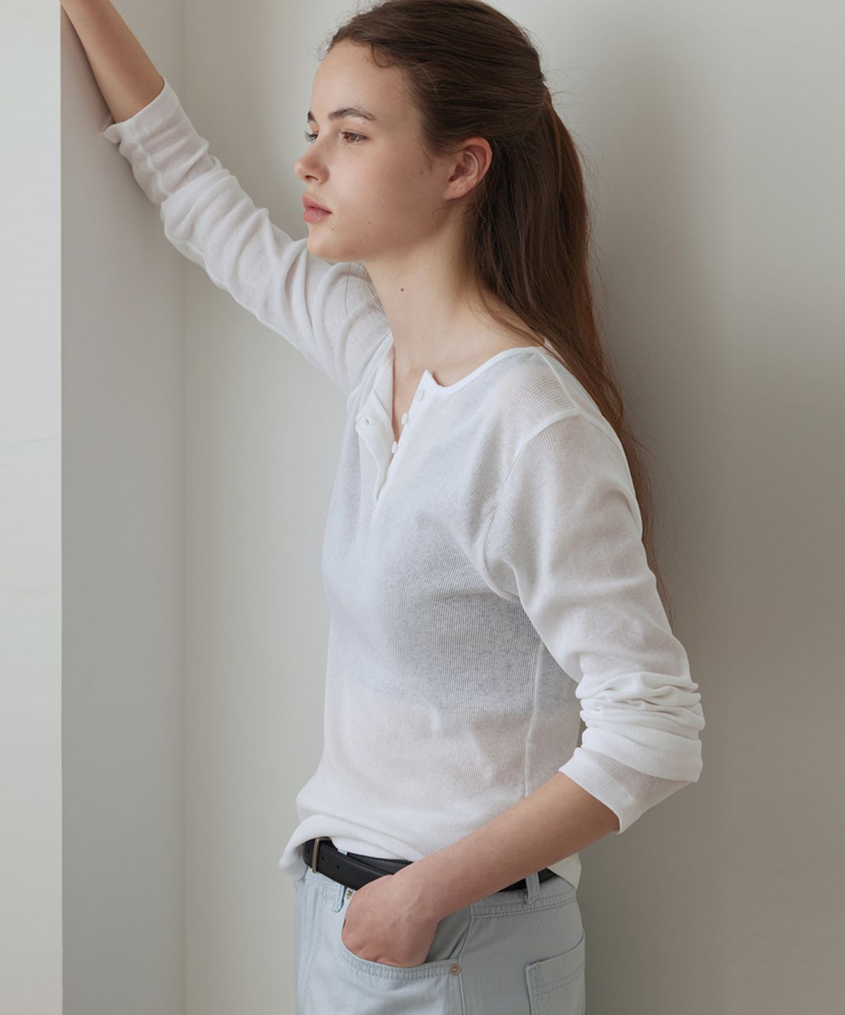 퀸스래빗(Q'SRB) Sheer Ribbed Long Sleeve Henley Top_3colors